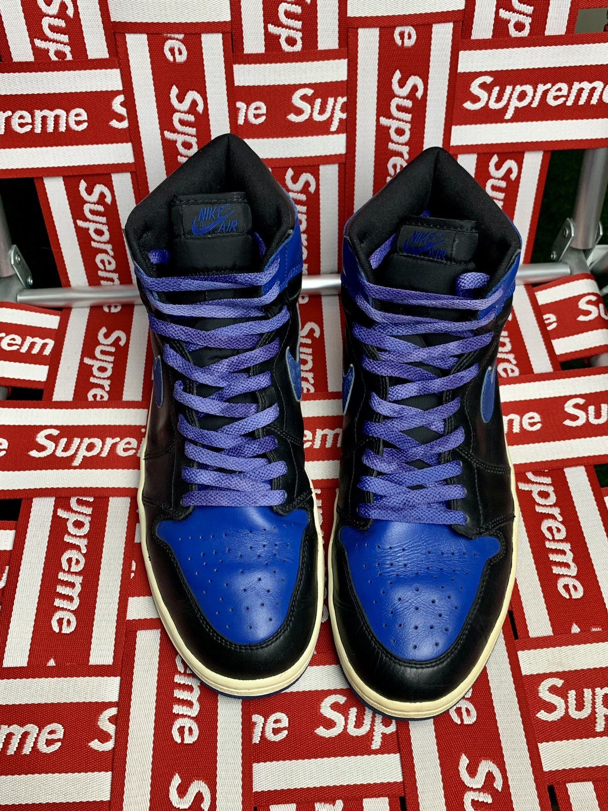 Jordan Brand × Nike Jordan 1 High Royal 2001 size 13 (Needs sole swap) Size US 13 / EU 46 - 3 Thumbnail