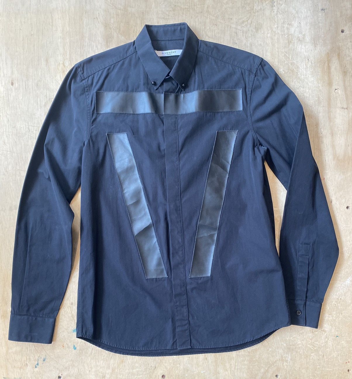 Givenchy Givenchy SS15 Runway Leather Patch Shirt Size38/44 Size US S / EU 44-46 / 1 - 1 Thumbnail