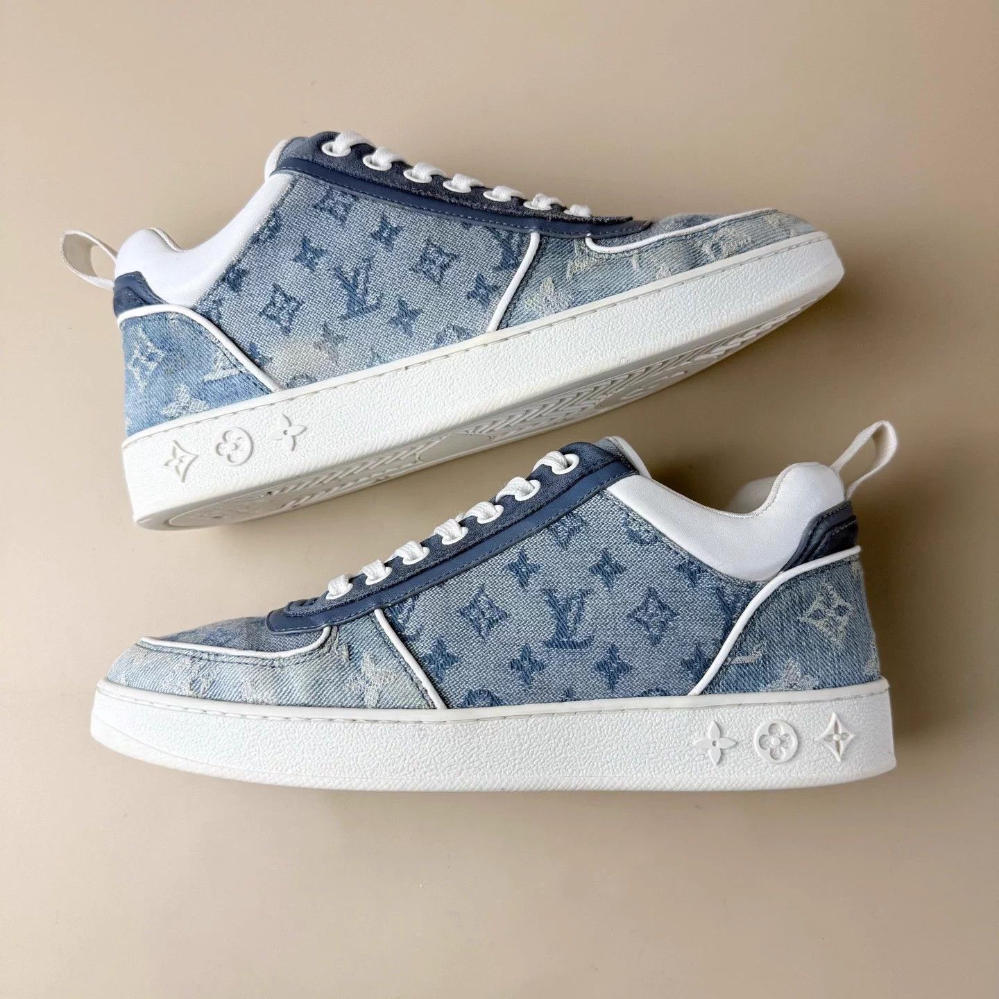 Louis Vuitton LV White Blue Denim Monogram Sneakers 37 95new Size US 6 / IT 36 - 5 Thumbnail