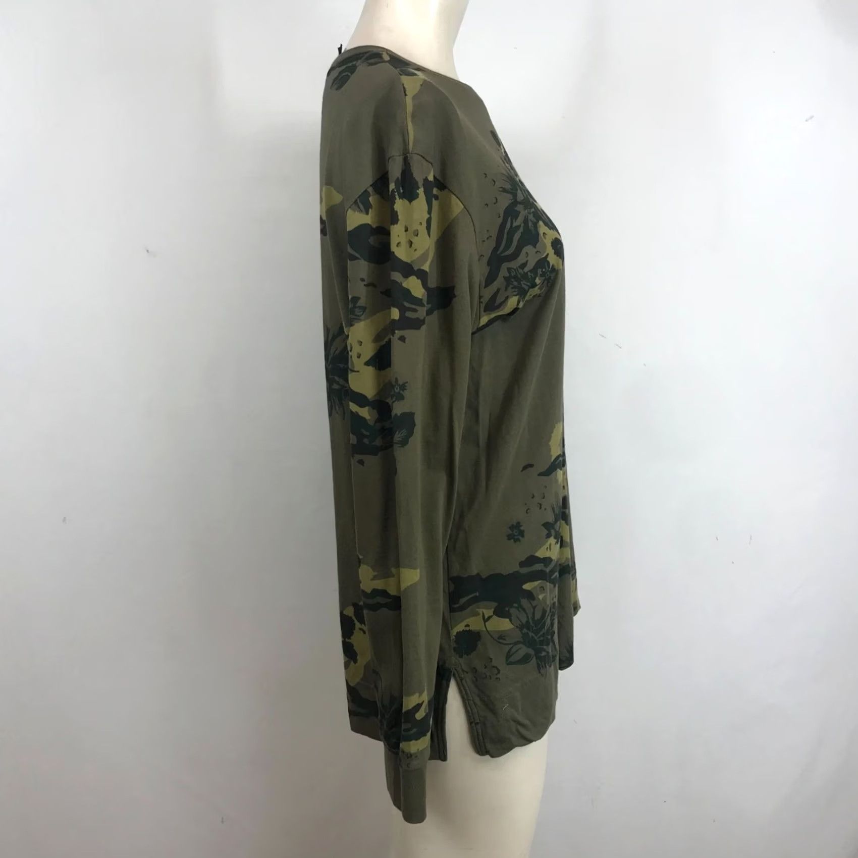Nike NIKE WOMEN'S M MEDIUM GREEN FLORAL CREW NECK LONG SLEEVE SHIRT Size M / US 6-8 / IT 42-44 - 4 Thumbnail