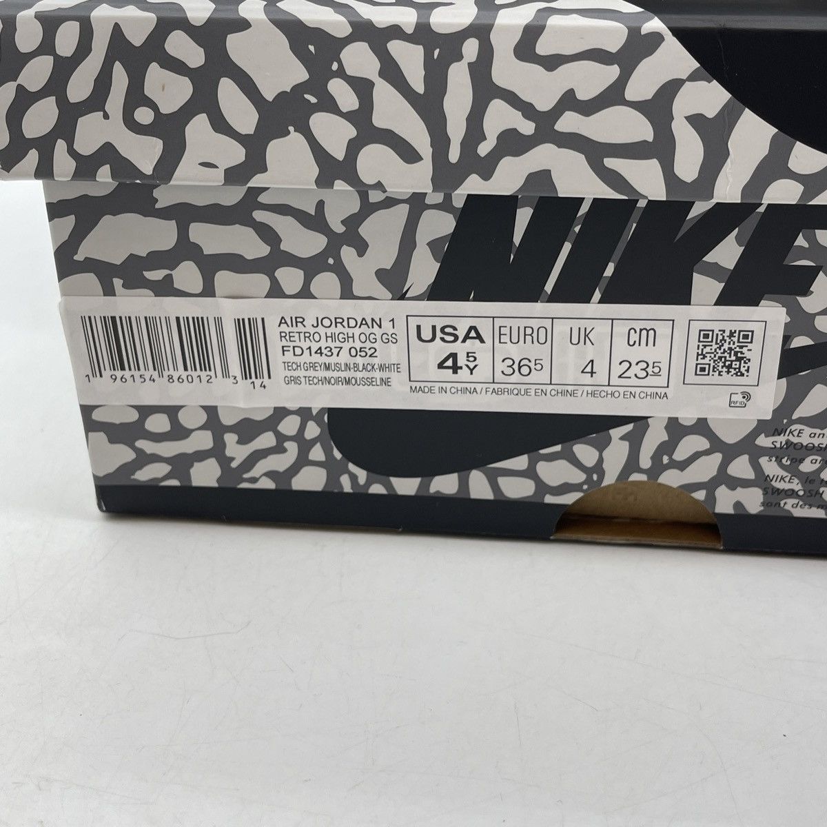 Jordan Brand Air Jordan 1 high white cement Size US 4.5 / IT 34.5 - 9 Thumbnail