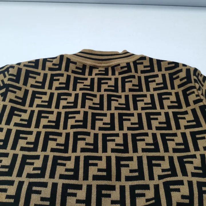 Fendi Fendi Logo Short Sleeve Sweater for Kids -2507 Size US M / EU 48-50 / 2 - 5 Thumbnail