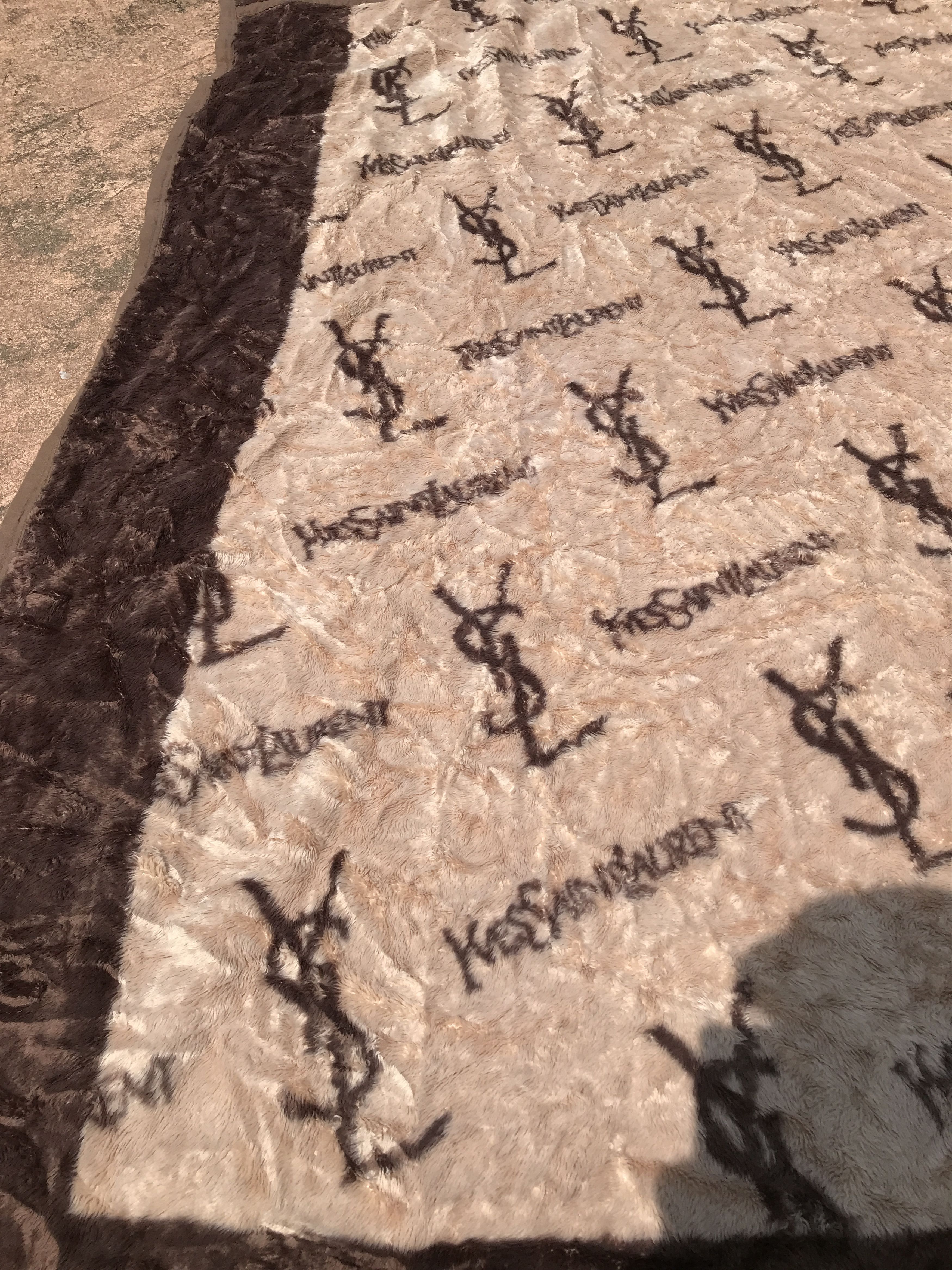 Yves Saint Laurent Yves saint laurent Blanket overprint Size ONE SIZE - 2 Thumbnail