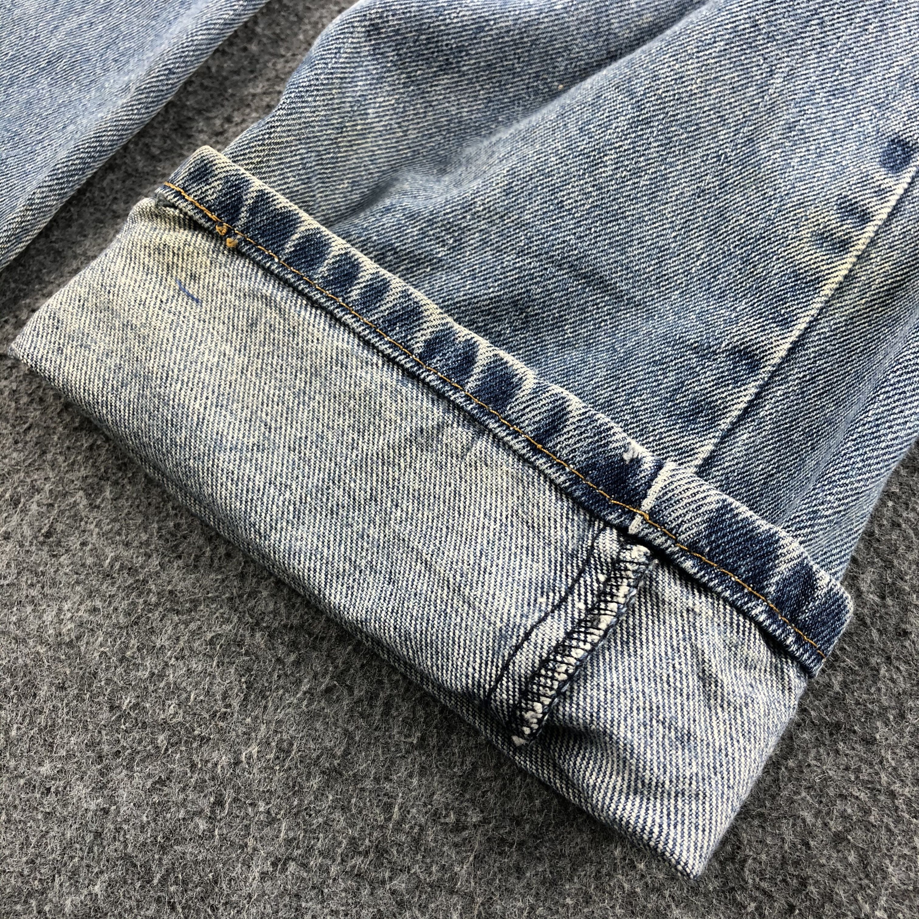 Levi's Vintage Levis 505 Jeans Faded Blue Denim KJ555 Size US 29 - 7 Thumbnail