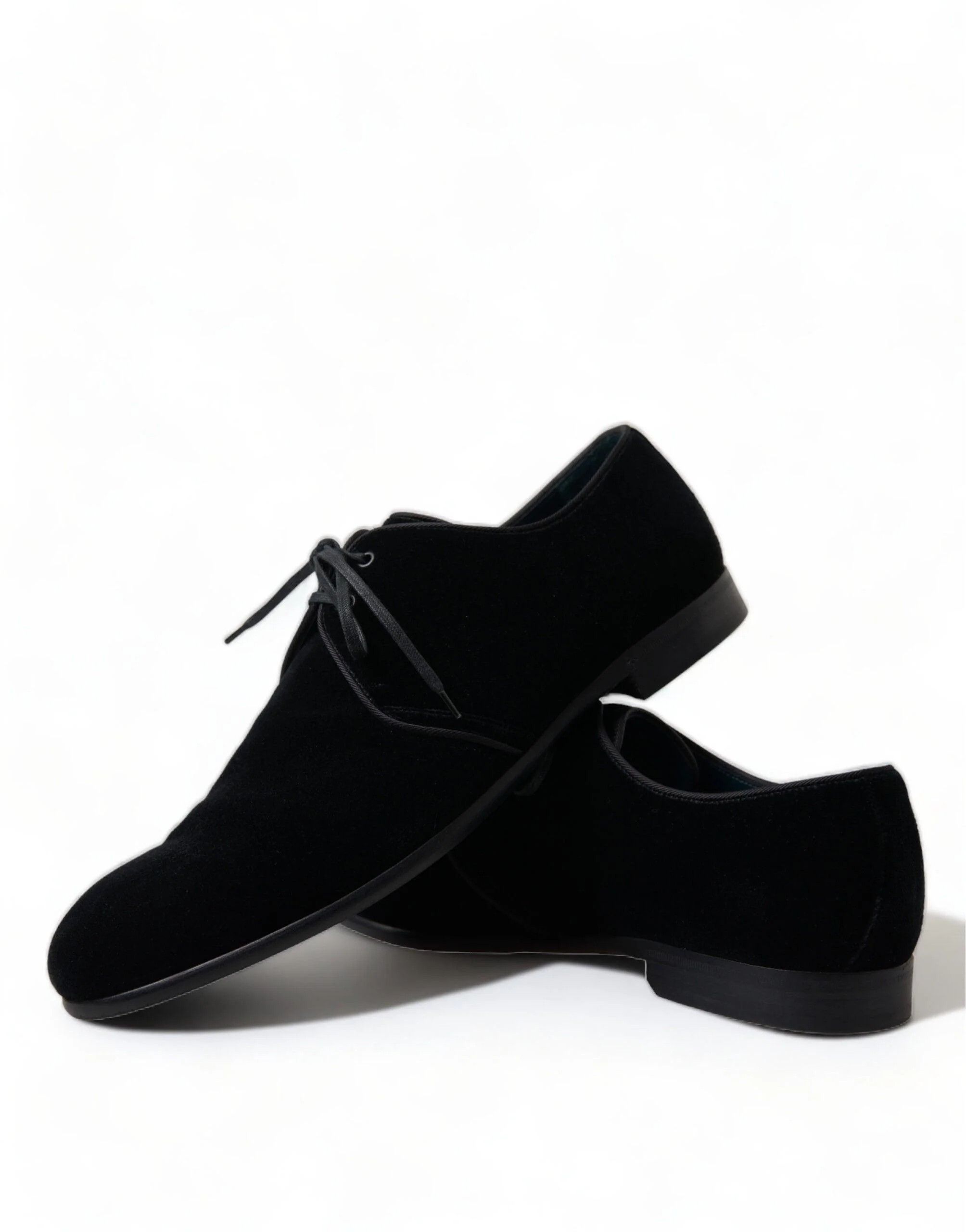 o1y0125 Velvet Laced Shoes in Black
