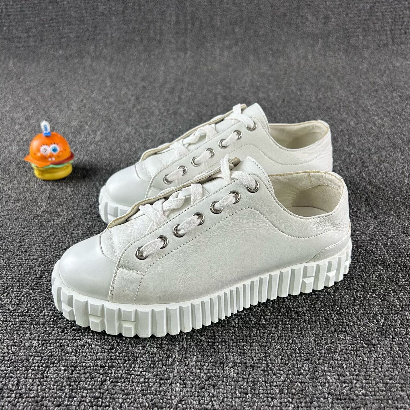 Hermes Hermes White Thick Sole Sneakers Size 35 Size US 5 / IT 35 - 1 Thumbnail
