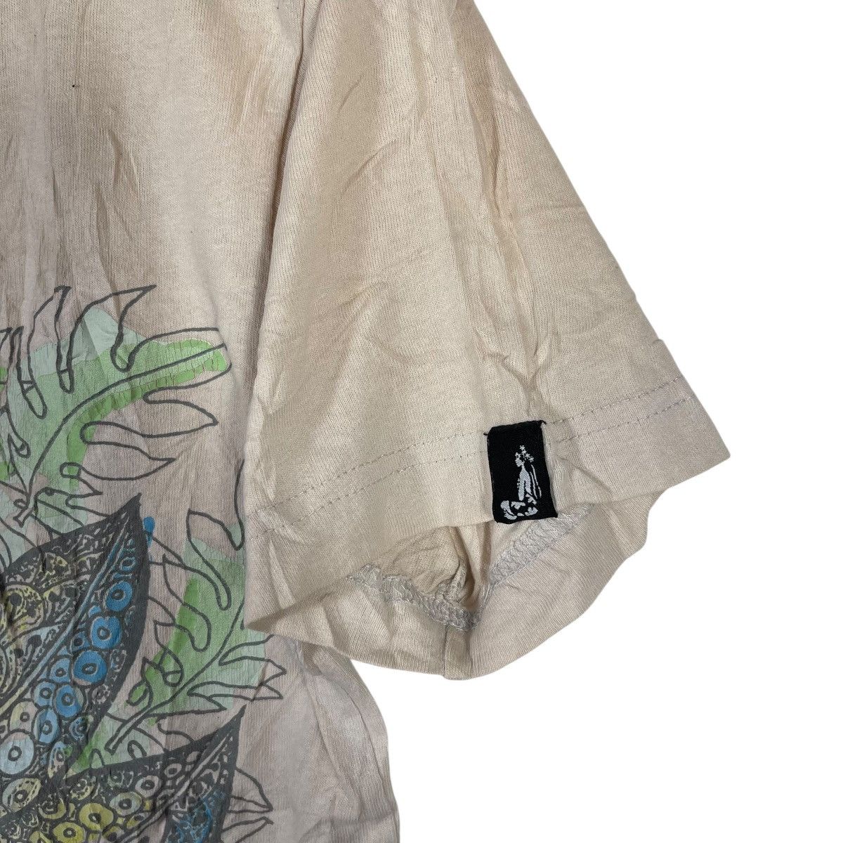 Vintage HINANO TAHITI BOTANICAL LEAF GRAPHIC T-SHIRT STREETWEAR Y2K Size US S / EU 44-46 / 1 - 5 Thumbnail