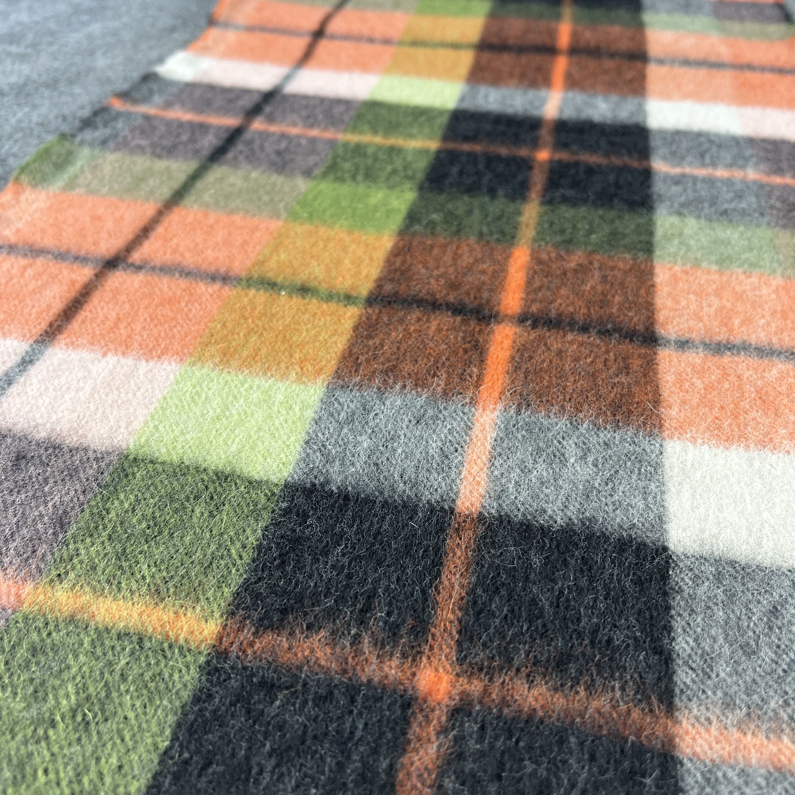 Begg x Co Begg & Co. Scarf / Muffler / Neckwear T1376 Size ONE SIZE - 11 Thumbnail