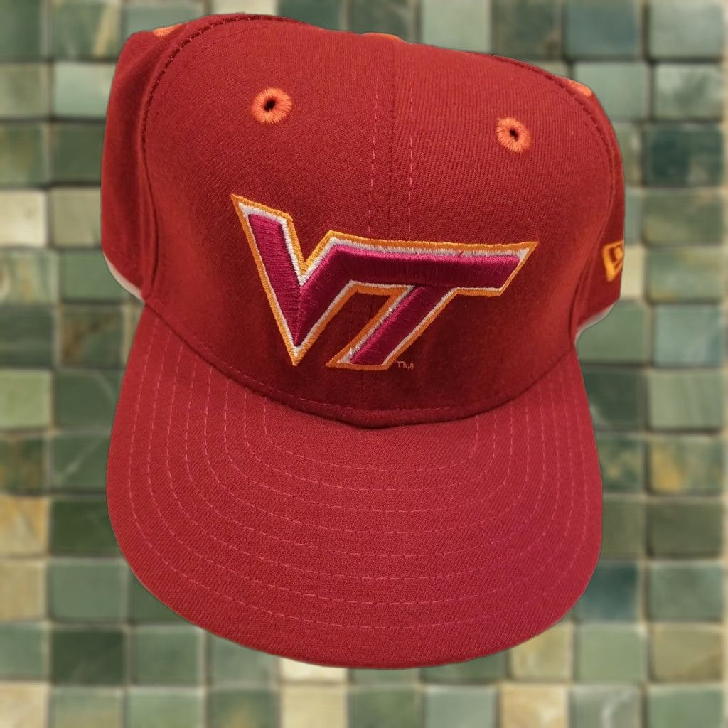 New Era VINTAGE Virginia Tech Logo Burgundy FITTED Hat New Era MADE IN USA Mens 7 1/8 Wool blend Size ONE SIZE - 1 Thumbnail