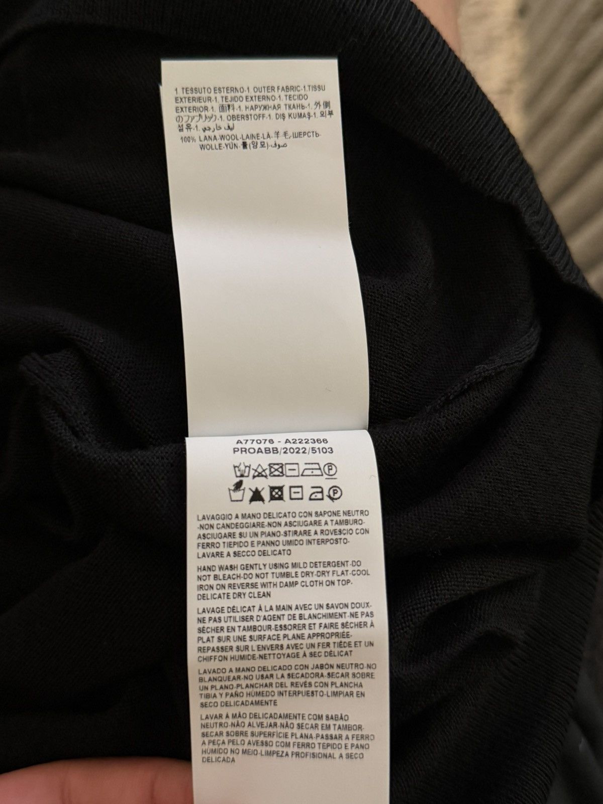 Versace Versace Leather Tab Wool Cardigan Size US M / EU 48-50 / 2 - 6 Thumbnail