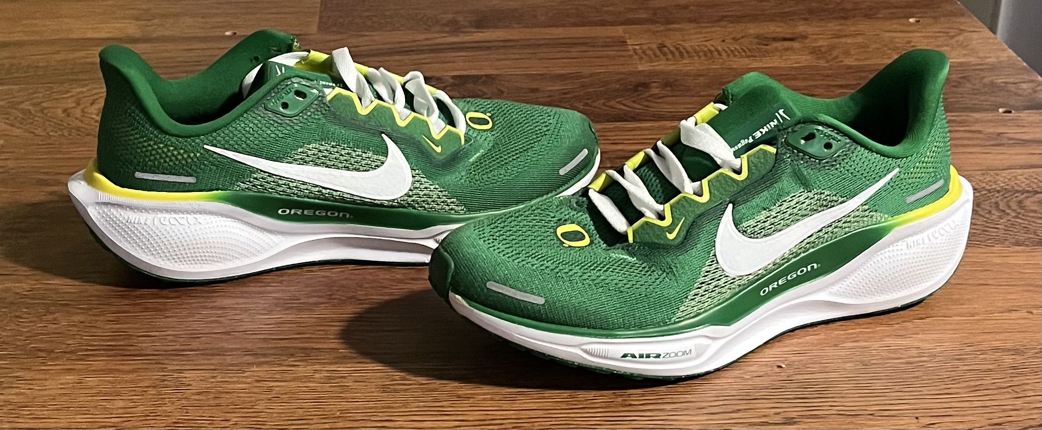 Nike Nike Air Zoom Pegasus 41 Oregon Ducks Running Shoes Size US 6.5 / EU 39-40 - 1 Thumbnail