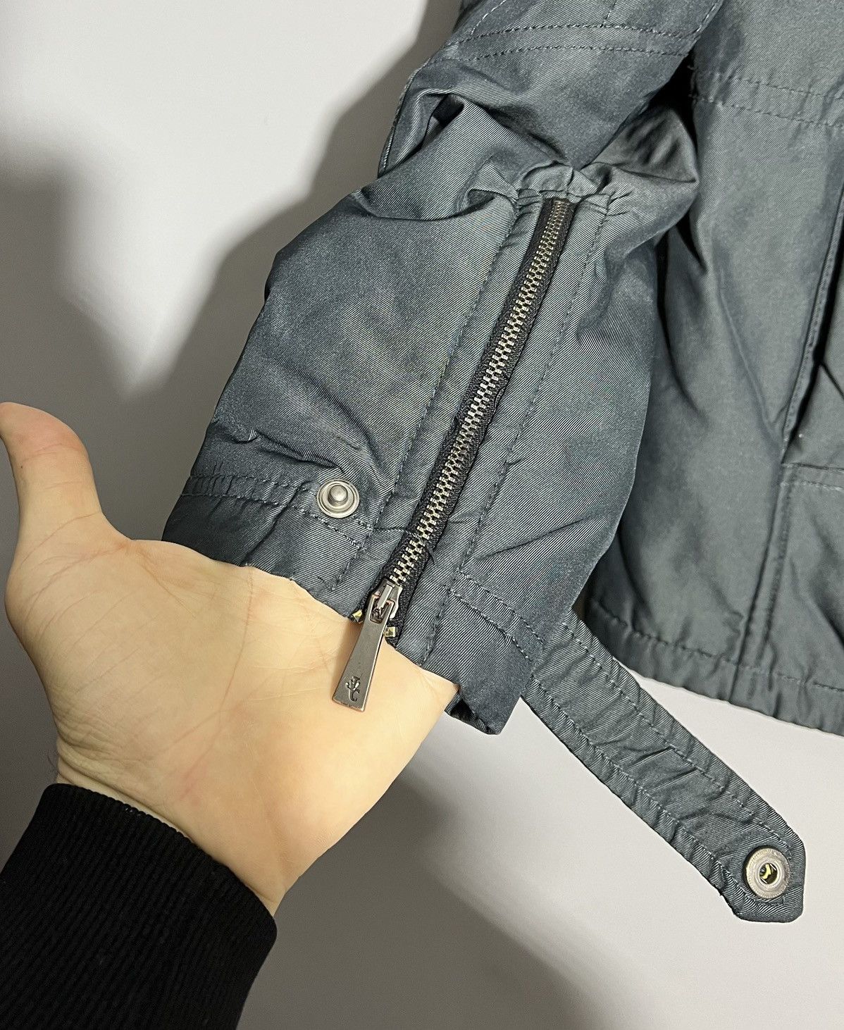 Versace × Versace Jeans Couture × Vintage Vintage Versace Jeans Couture Nylon Jacket Size US M / EU 48-50 / 2 - 3 Thumbnail