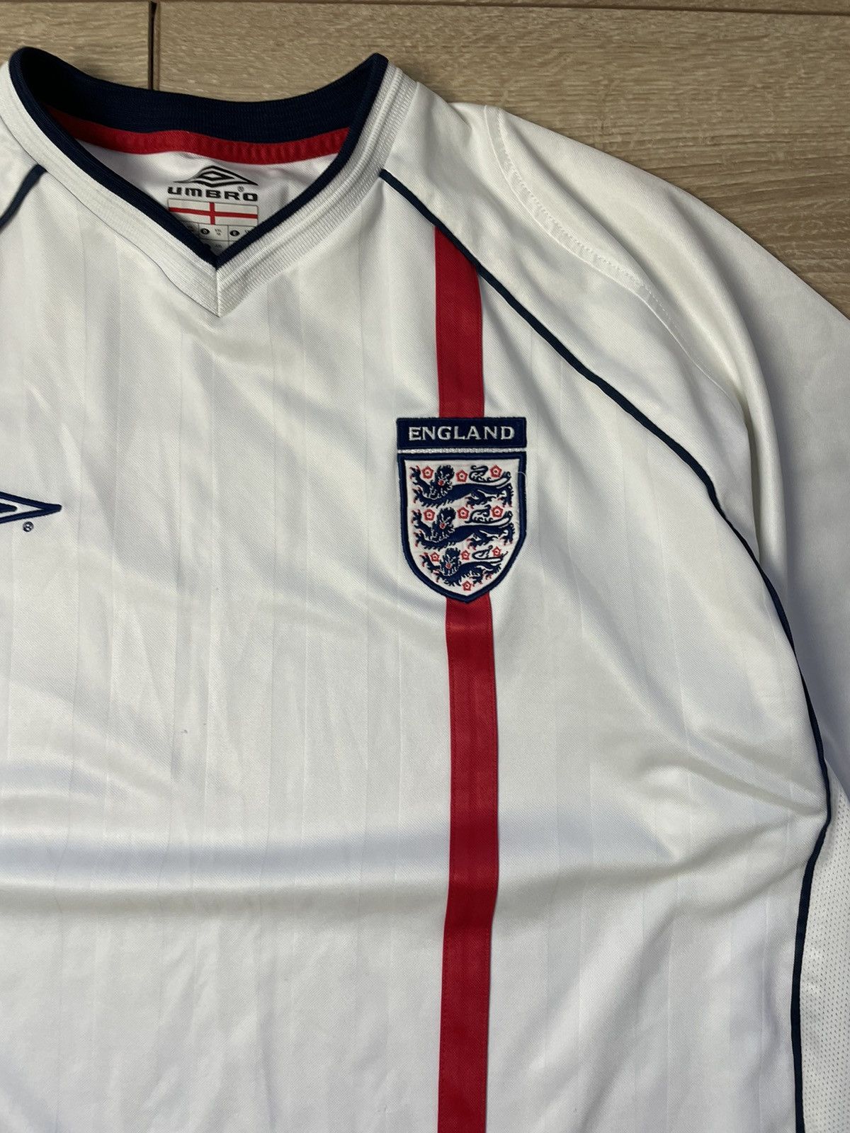 Umbro ENGLAND 2001 2003 HOME FOOTBALL SHIRT VINTAGE SOCCER JERSEY Size US XXL / EU 58 / 5 - 3 Thumbnail