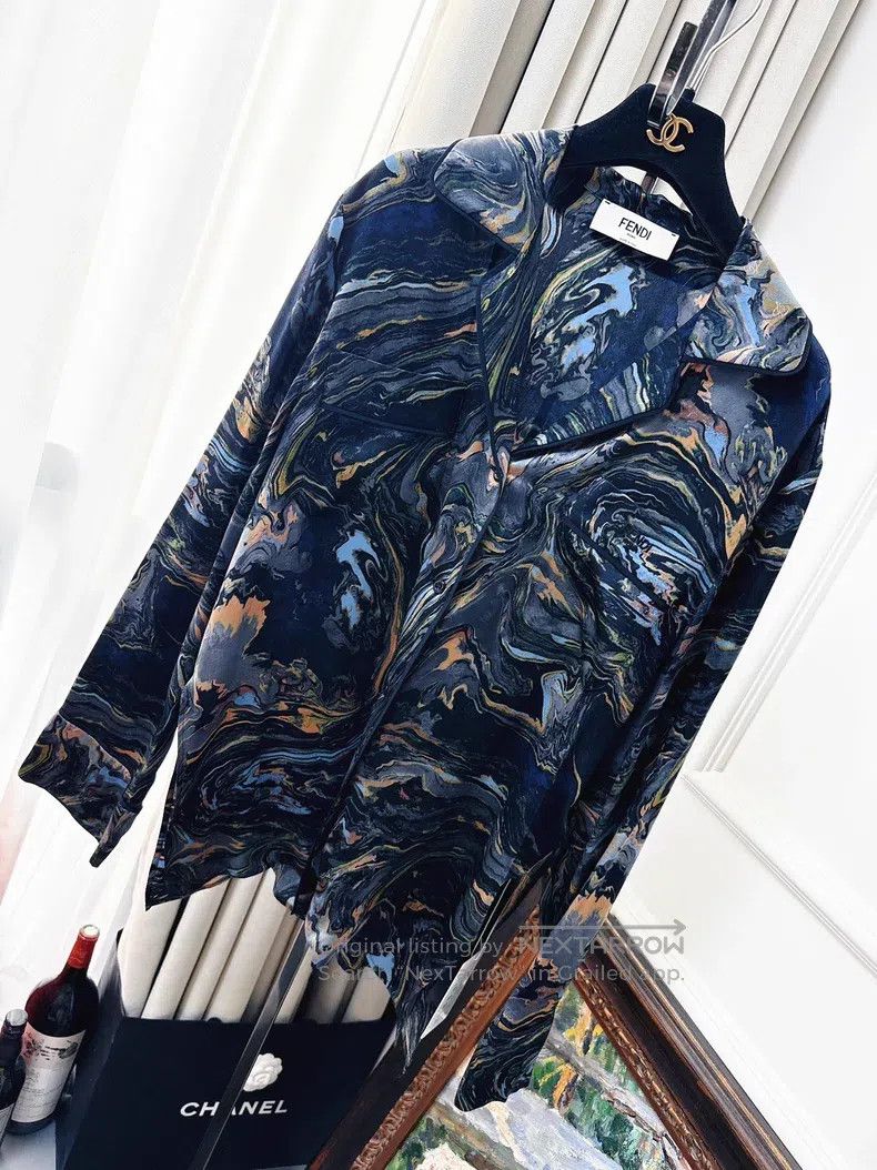Fendi Fendi Single Breasted Ink Painting Silk Long Sleeve Shirt Size XS / US 0-2 / IT 36-38 - 9 Thumbnail