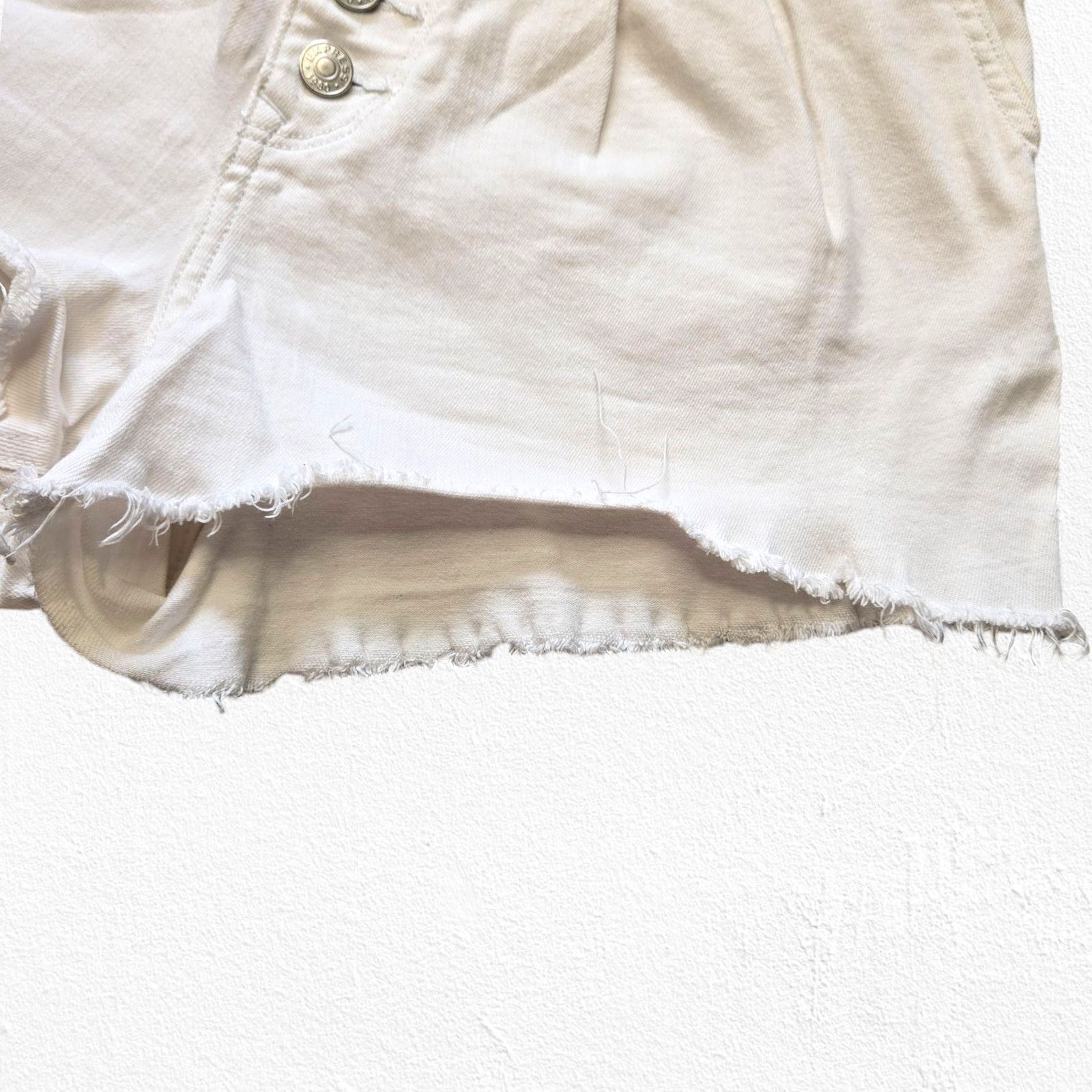 Express Express White Paper Bag Cut Off Shorts Size 8 Size 30" / US 8 / IT 44 - 8 Thumbnail