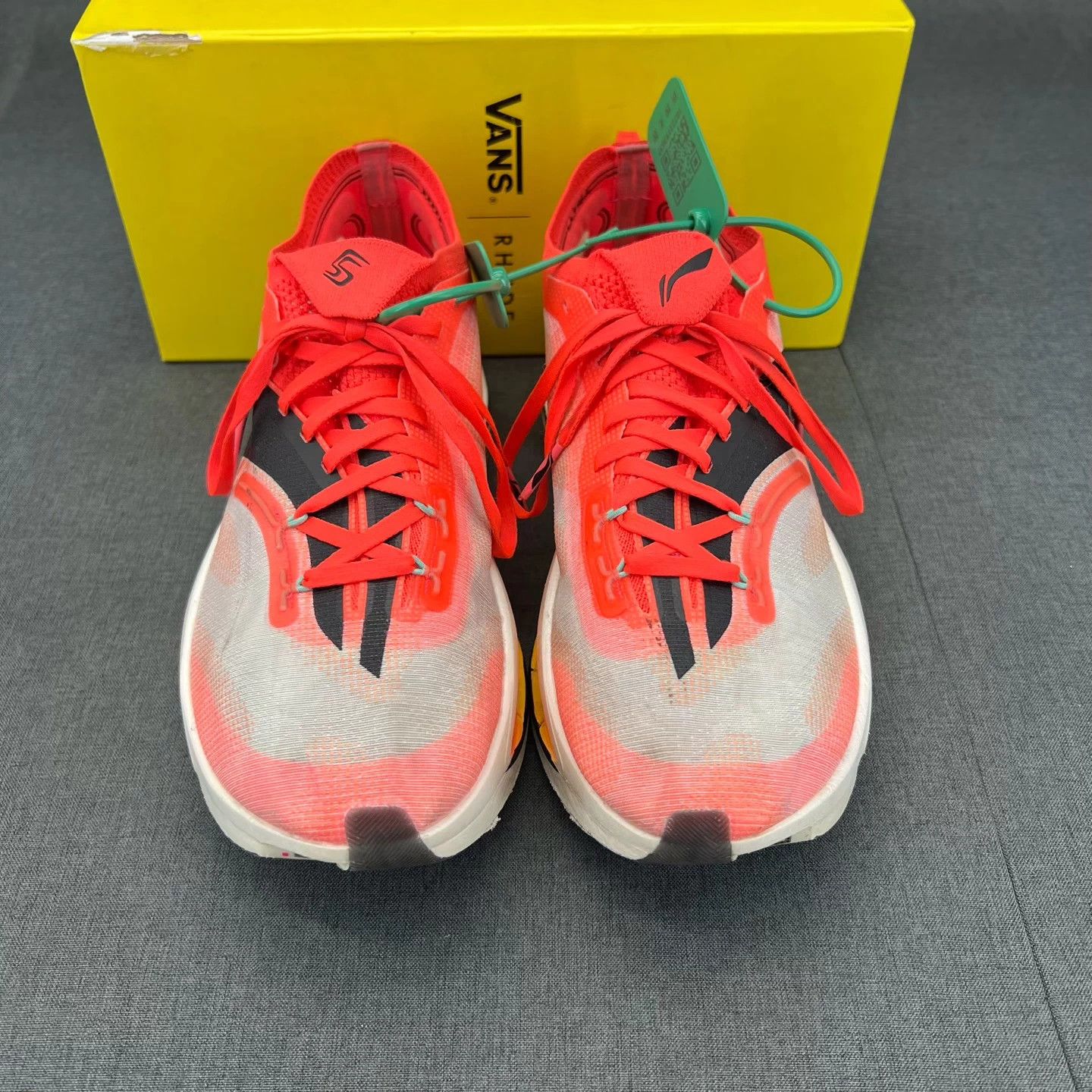 Li-Ning LI-NING Feidie 5 Ultra Fluorescent Red 42 Size US 9 / EU 42 - 6 Thumbnail
