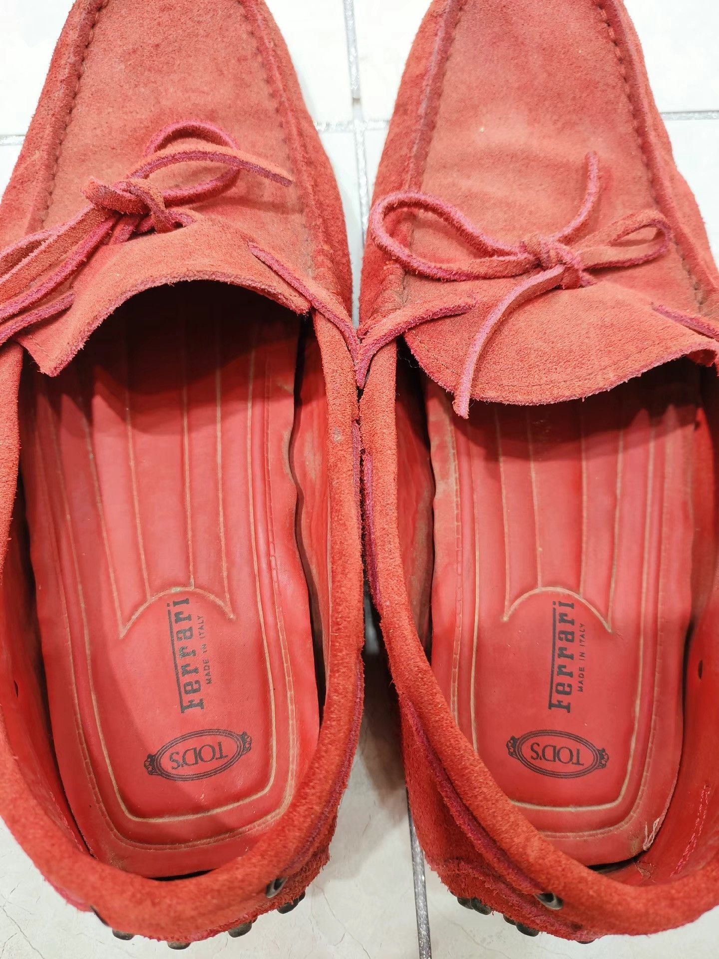 Tod's Tods x Ferrari Gommino Leather Loafers K29 Size US 5.5 / EU 38 - 2 Thumbnail