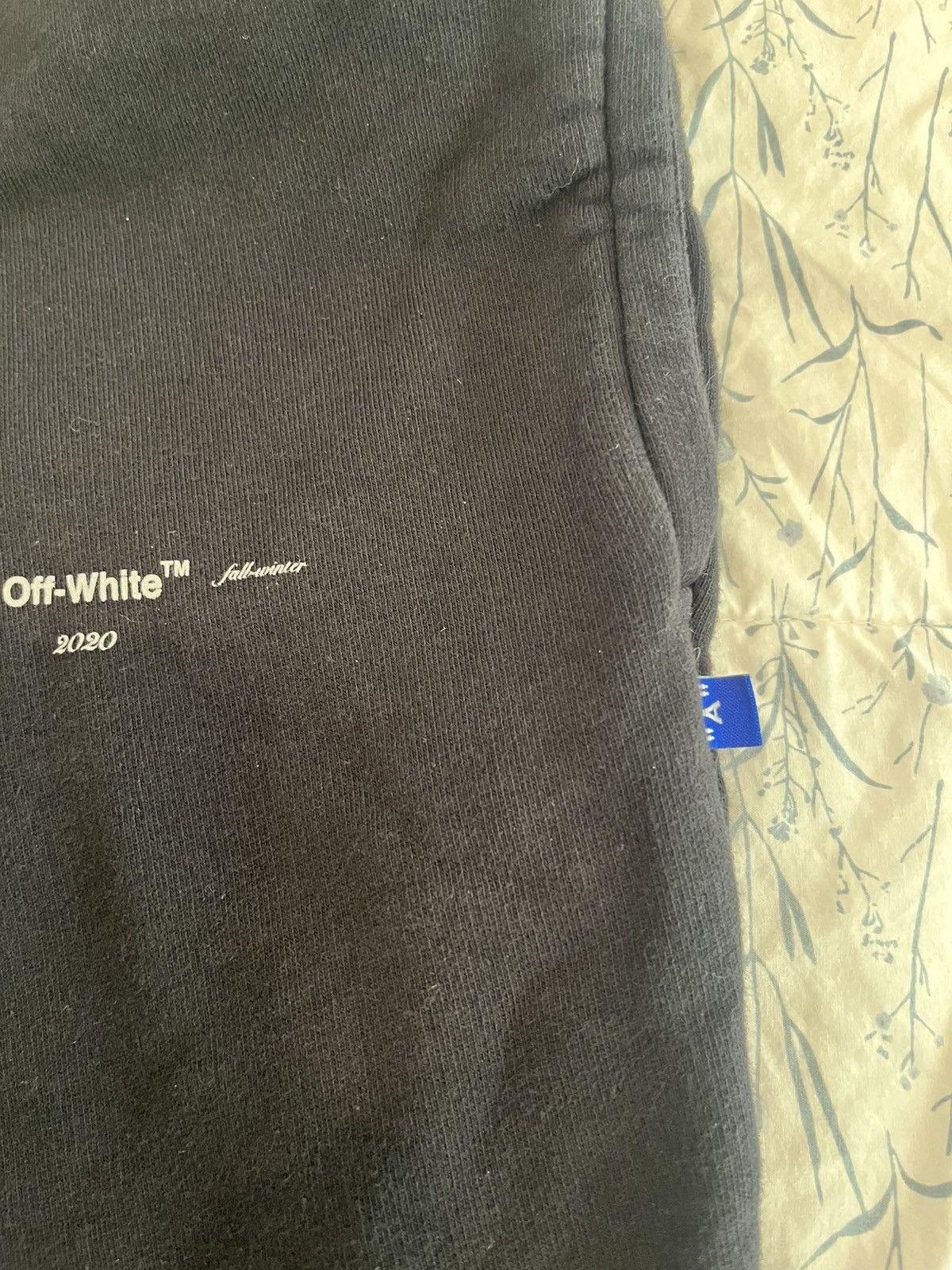 Off-White Unfinished Sweat Shorts Black/Silver Off-White Size US 28 / EU 44 - 3 Thumbnail