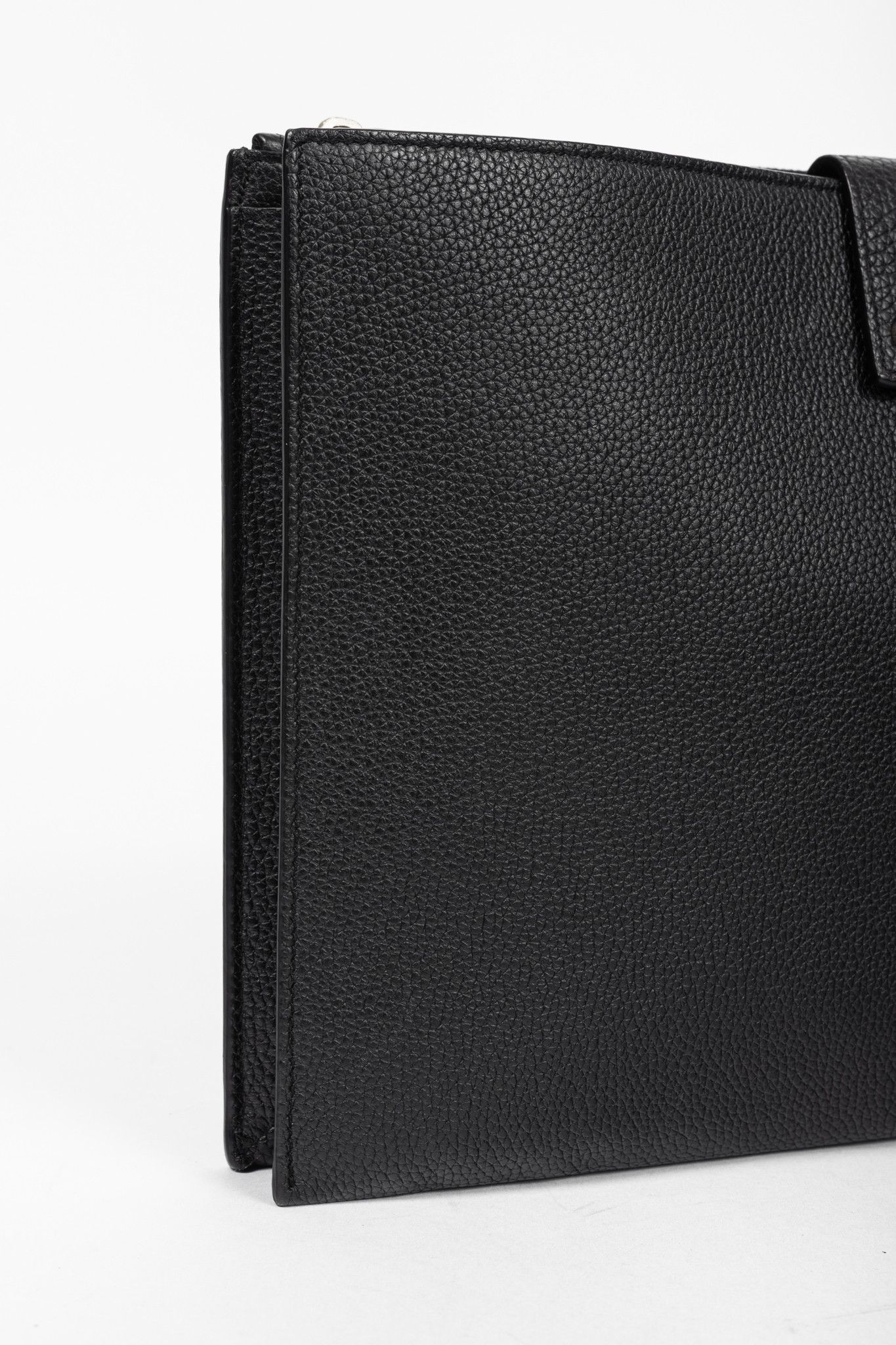 Saint Laurent Paris Saint Laurent Black Pebbled-Leather Flat Snap-Closure Clutch Size ONE SIZE - 6 Thumbnail