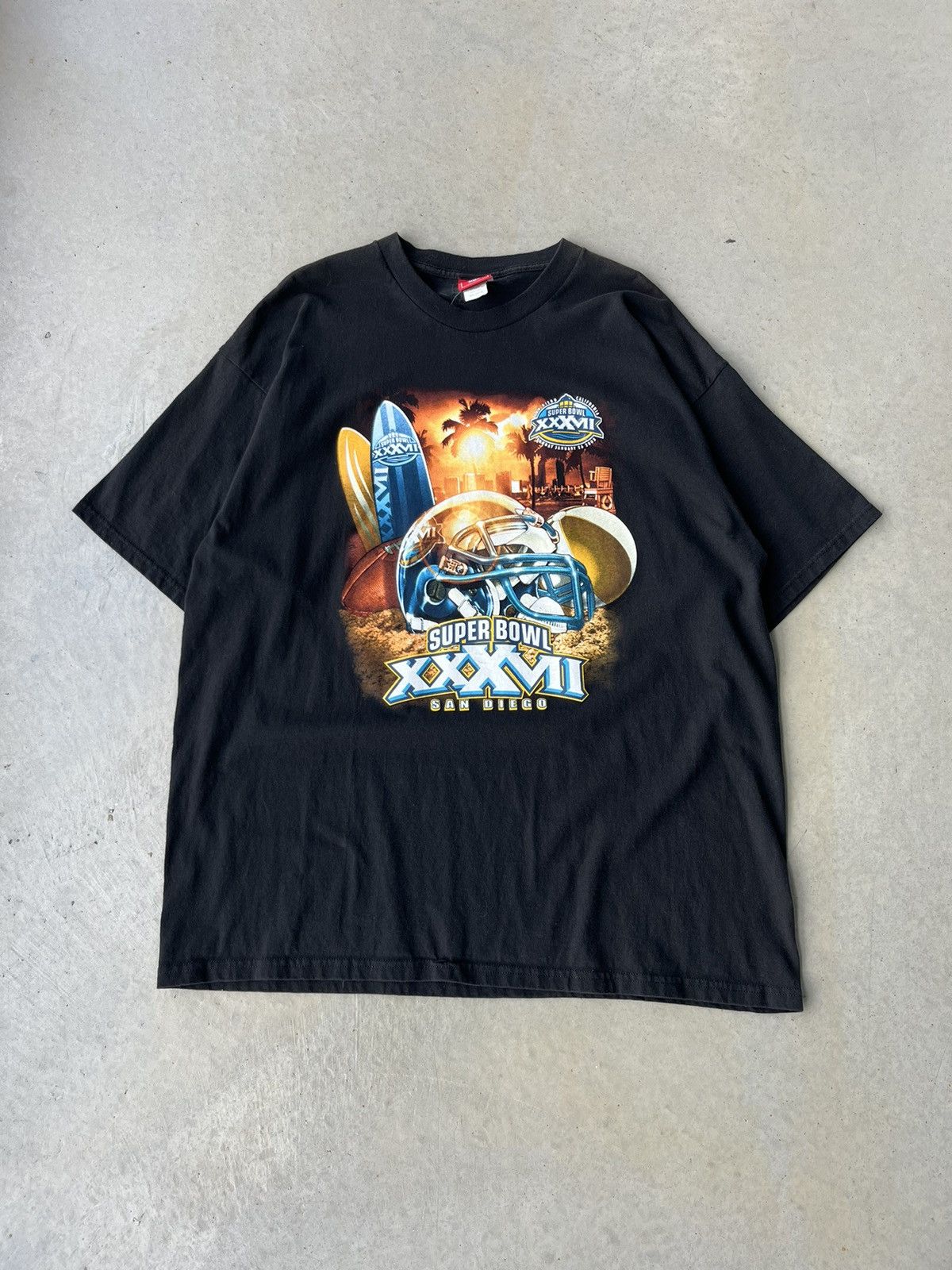 Vintage Vintage ‘03 NFL Super Bowl XXXVII San Diego Promo T-Shirt Size US XXL / EU 58 / 5 - 1 Thumbnail