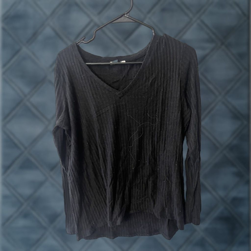 Gap VINTAGE Gap Black Ribbed Sweater Shirt Women Long Sleeve V-Neck L Adult Womens Size L / US 10 / IT 46 - 1 Thumbnail