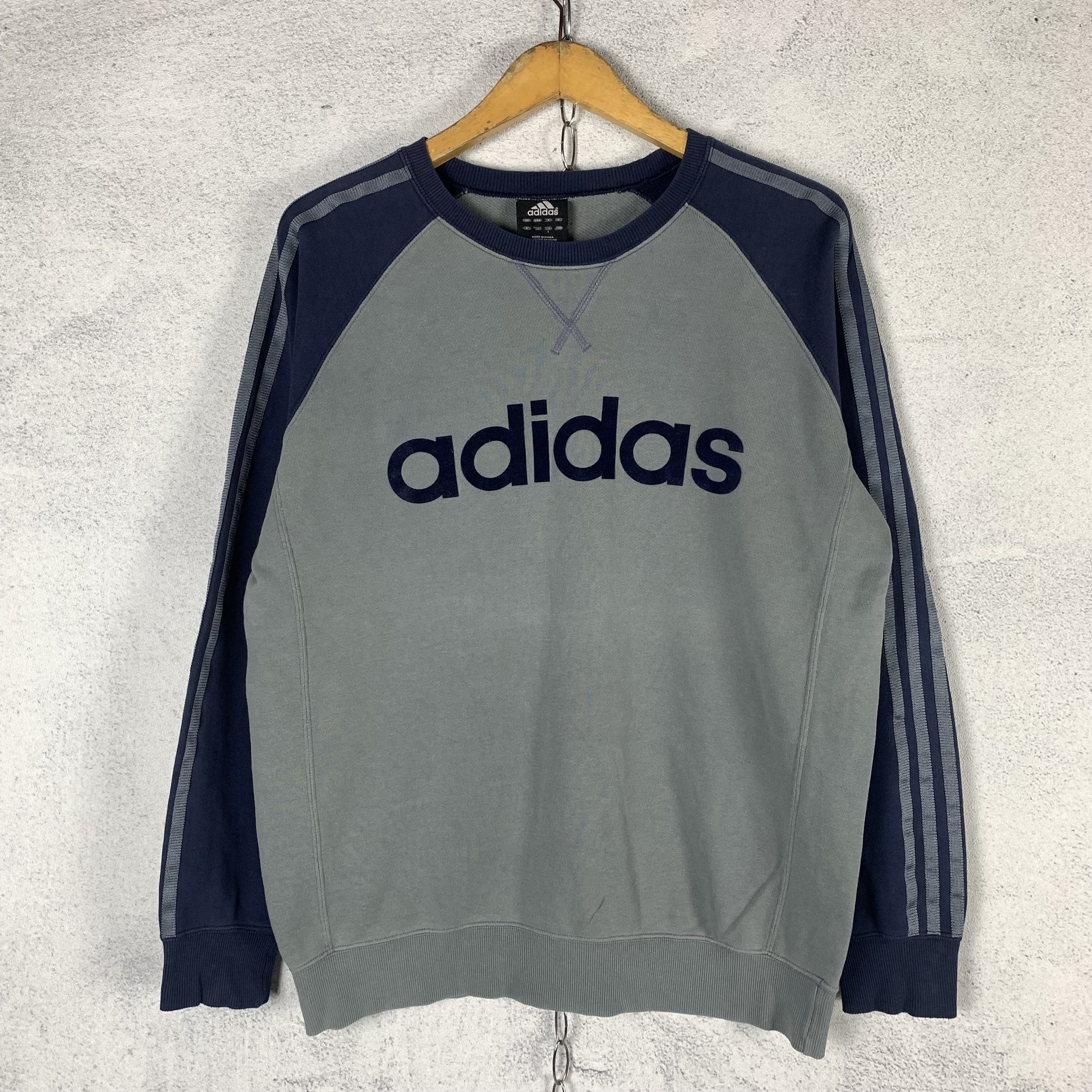 Adidas Y2K Adidas Three Stripes Sweatshirt Crewneck Size US M / EU 48-50 / 2 - 1 Thumbnail