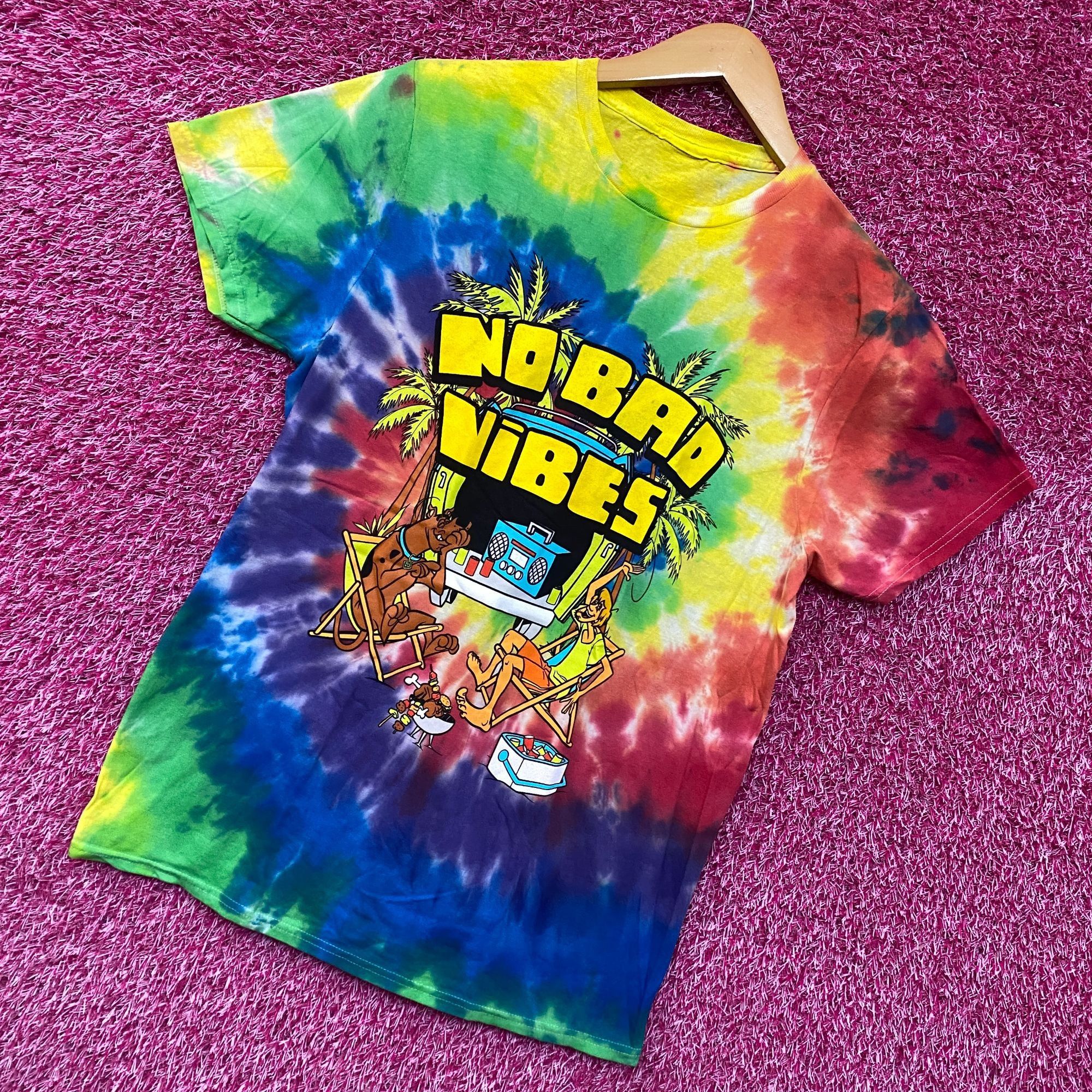Cartoon Network Scooby Doo No Bad Vibes tiedye Tshirt size medium Size US M / EU 48-50 / 2 - 3 Thumbnail