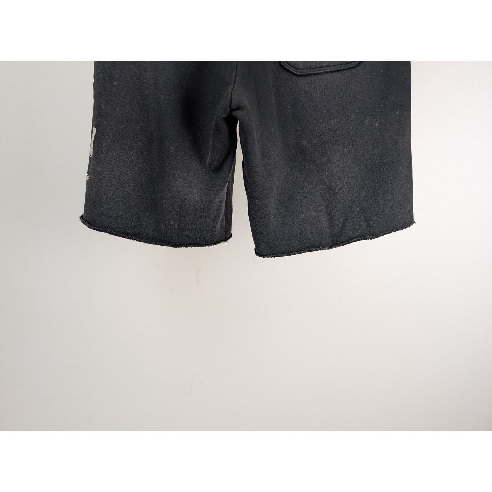 Amiri o1rshd1 Vintage Collegiate Shorts in Black Size US 30 / EU 46 - 7 Thumbnail