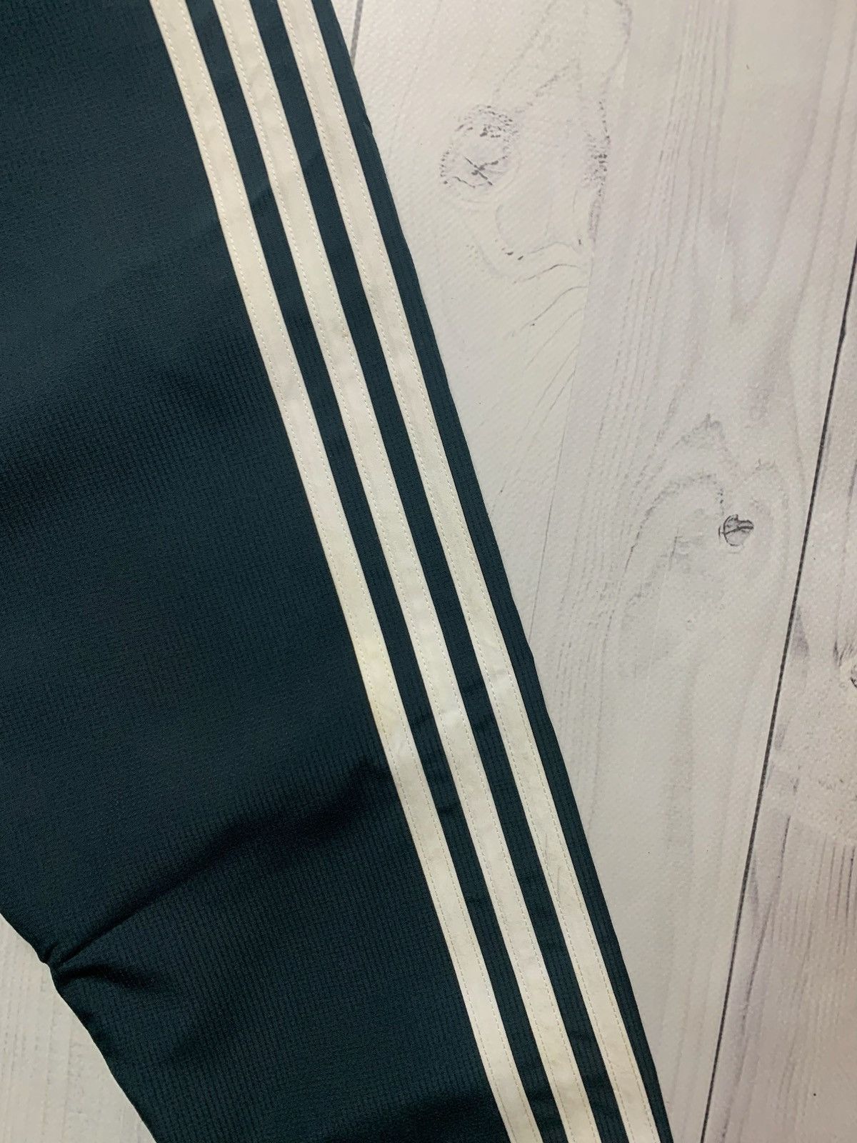 Vintage Vintage adidas Real Madrid soccer track jacket size XL Size US XL / EU 56 / 4 - 3 Thumbnail