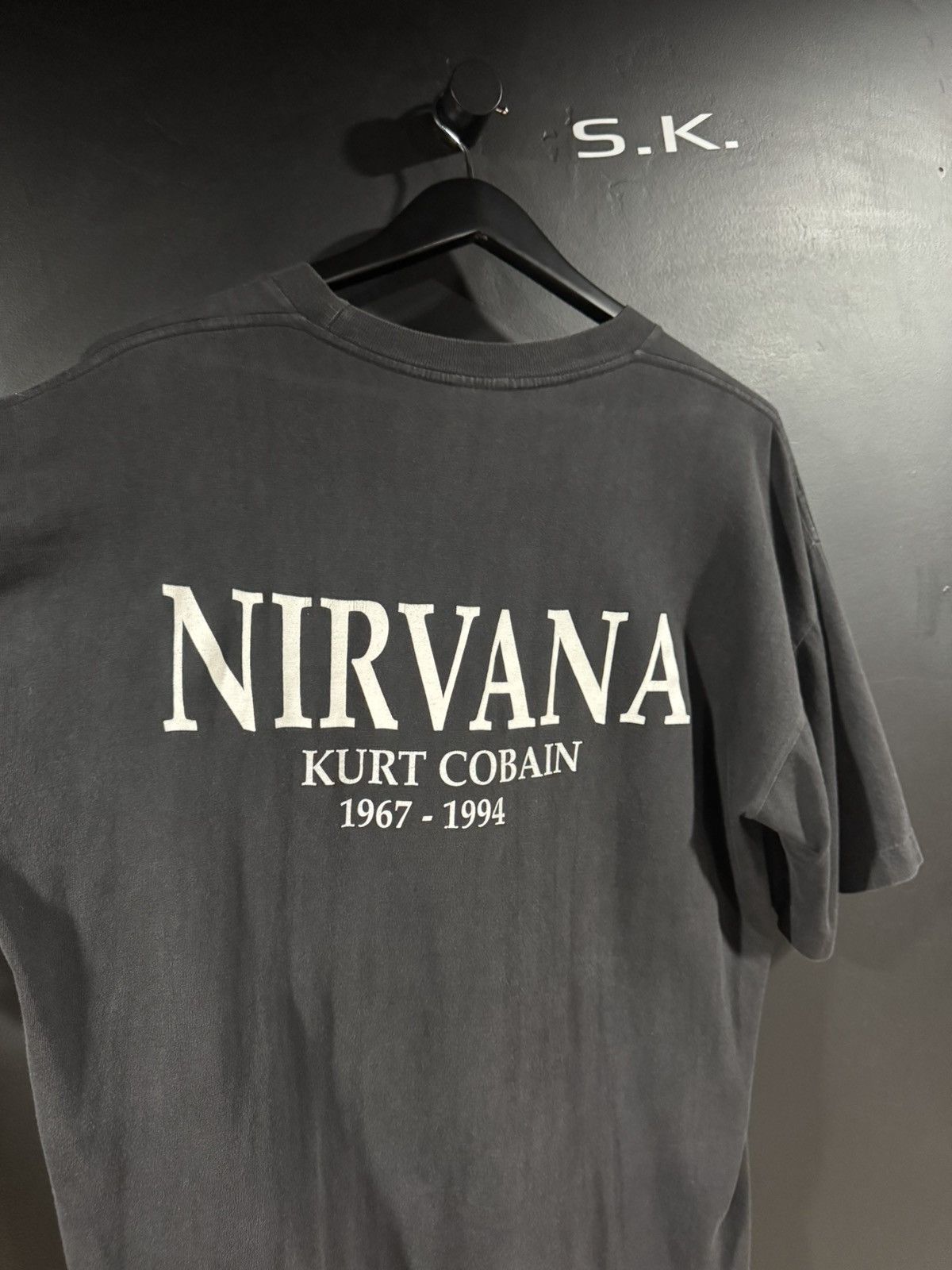 Band Tees 1990s Vintage Nirvana Kurt Cobain Single Stitch Band Tee XL Size US XL / EU 56 / 4 - 9 Thumbnail