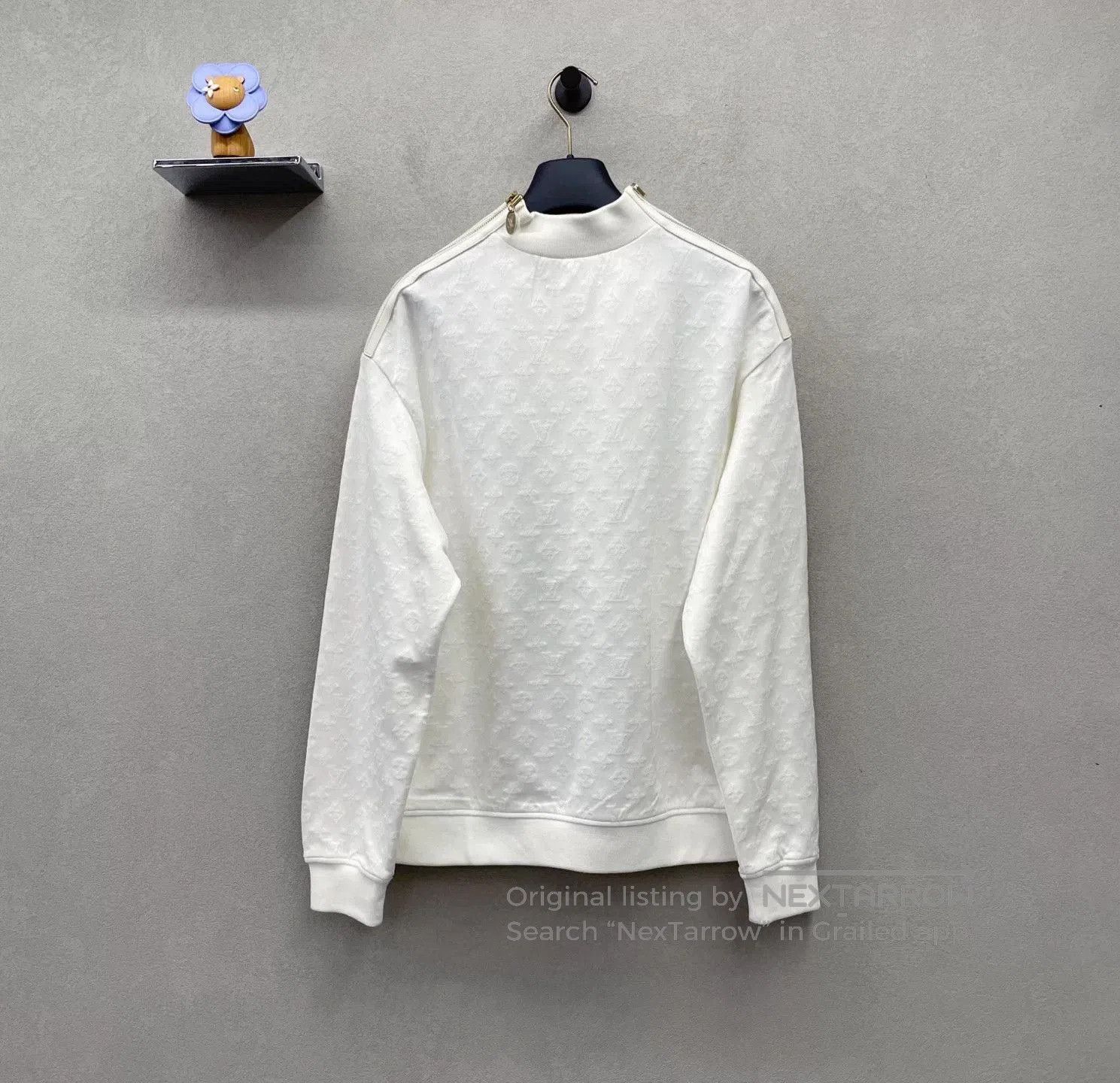 Louis Vuitton louis vuitton white long sleeve sweatshirt. Size US M / EU 48-50 / 2 - 2 Thumbnail