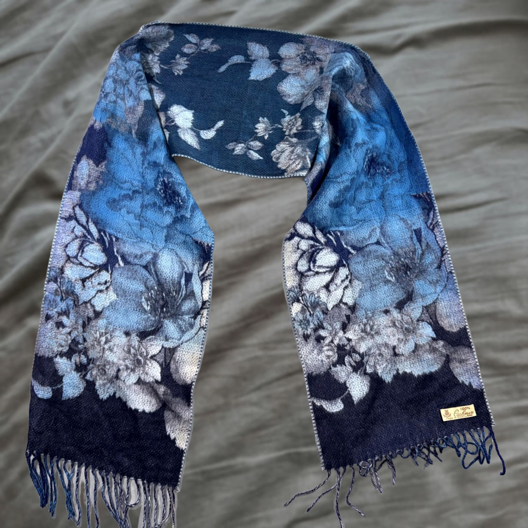 Vintage VINTAGE Cashmere Scarf Womens Blue Floral Fringe Rectangle Made In Scotland Winter Size ONE SIZE - 1 Thumbnail