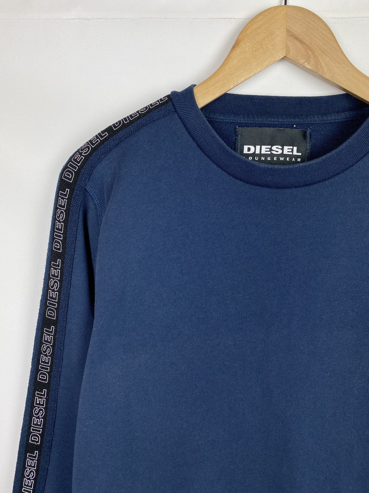 Diesel Diesel men’s crew neck sweatshirt pullover size M navy Size US M / EU 48-50 / 2 - 4 Thumbnail
