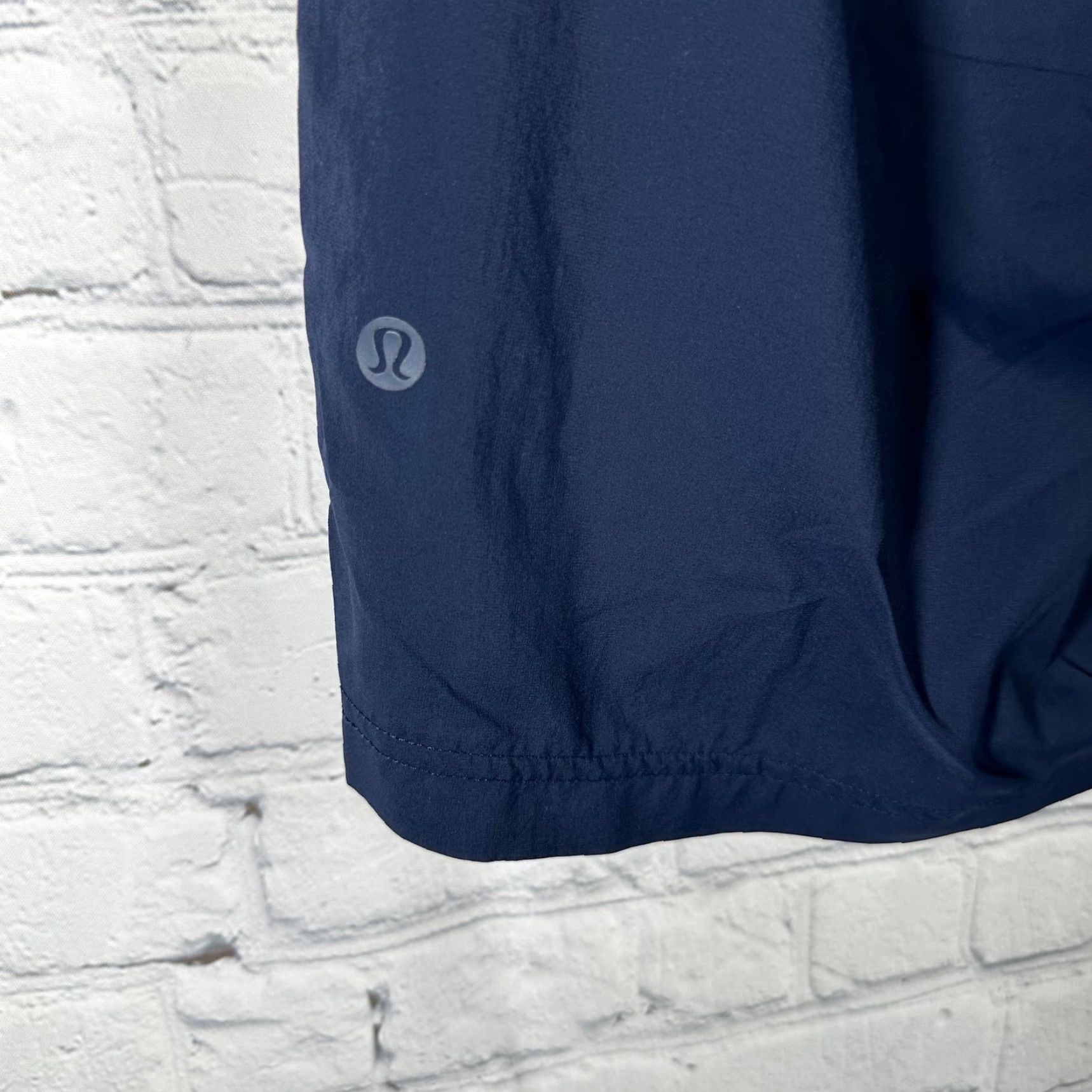 Lululemon Lululemon Commission Shorts Mens 32 Blue Chino 9 Inseam LM7A03S Size US 34 / EU 50 - 3 Thumbnail