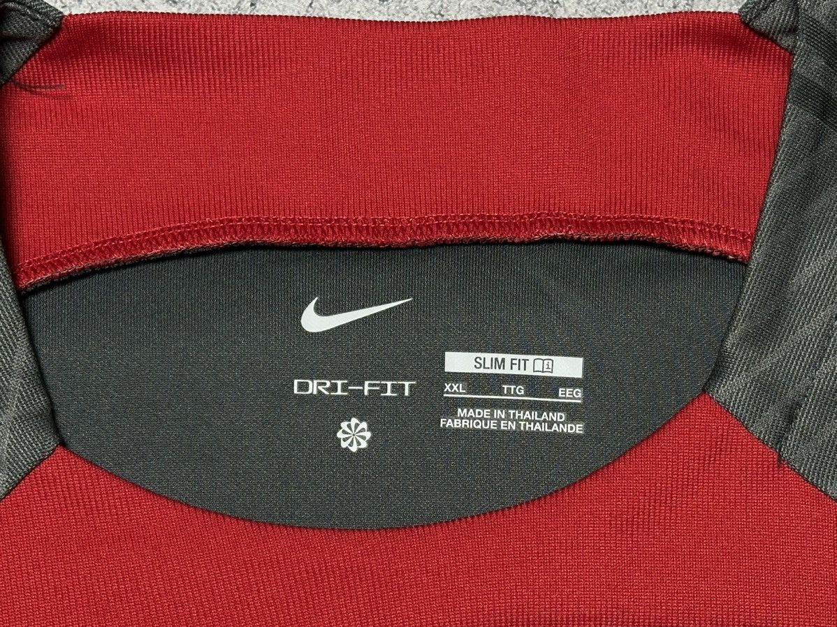 Nike Nike Liverpool 2023/24 Training Soccer Jersey Shirt Size US XXL / EU 58 / 5 - 6 Thumbnail