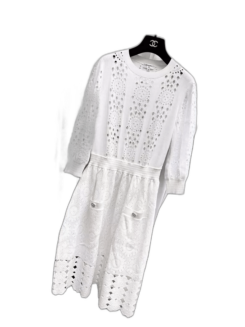 Chanel Chanel White Long Sleeve Knit Dress Size XS / US 0-2 / IT 36-38 - 1 Thumbnail