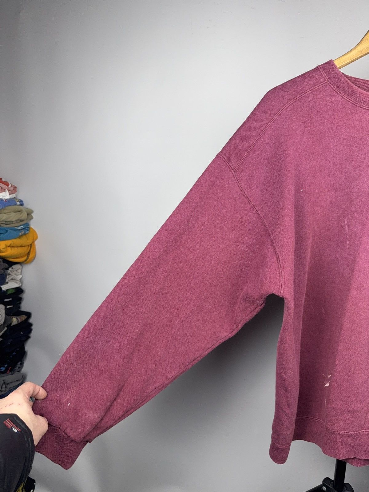 Nike Retro 90s Nike Distressed Burgundy Faded Crewneck Swoosh L Size US L / EU 52-54 / 3 - 4 Thumbnail