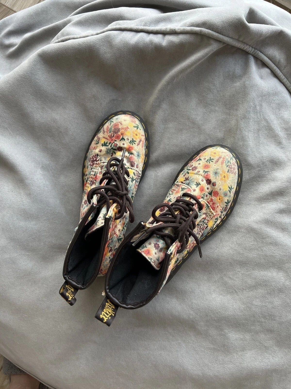 Dr. Martens Dr. Martens 1460 Wanderflower Canvas Boots Size 37 US 6 Size US 7 / IT 37 - 5 Thumbnail