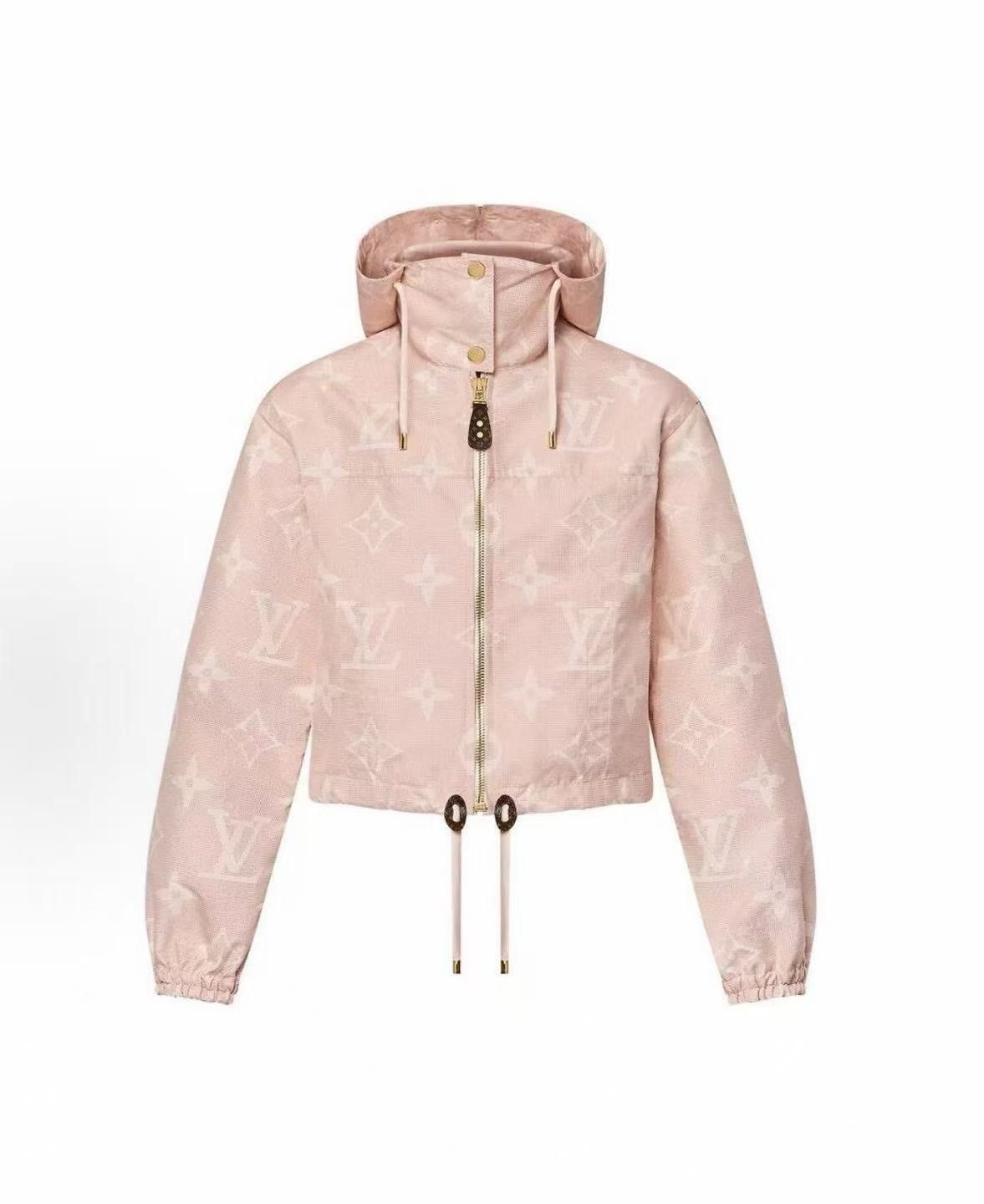 Louis Vuitton LV Full Logo Cropped Hooded Jacket Size S / US 4 / IT 40 - 1 Thumbnail