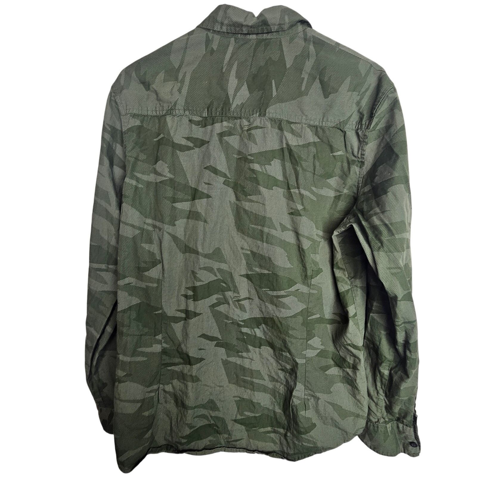 Marc Ecko Marc Ecko Y2K Camo Shirt Cotton Lightweight Camouflage Skate Size US M / EU 48-50 / 2 - 9 Thumbnail