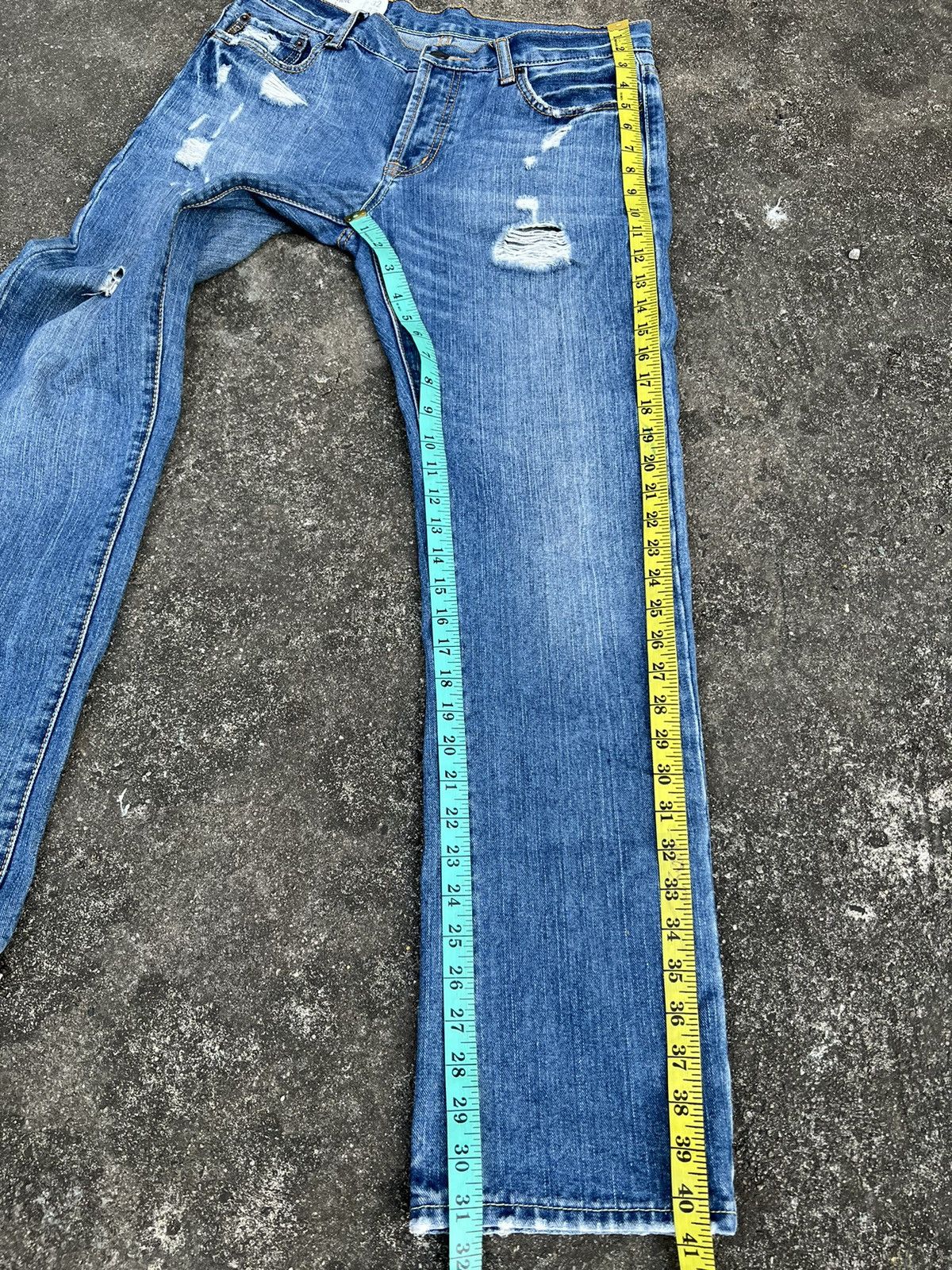 Abercrombie & Fitch × Vintage ABERCROMBIE & FITCH DISTRESSED JEANS Size US 31 - 14 Thumbnail