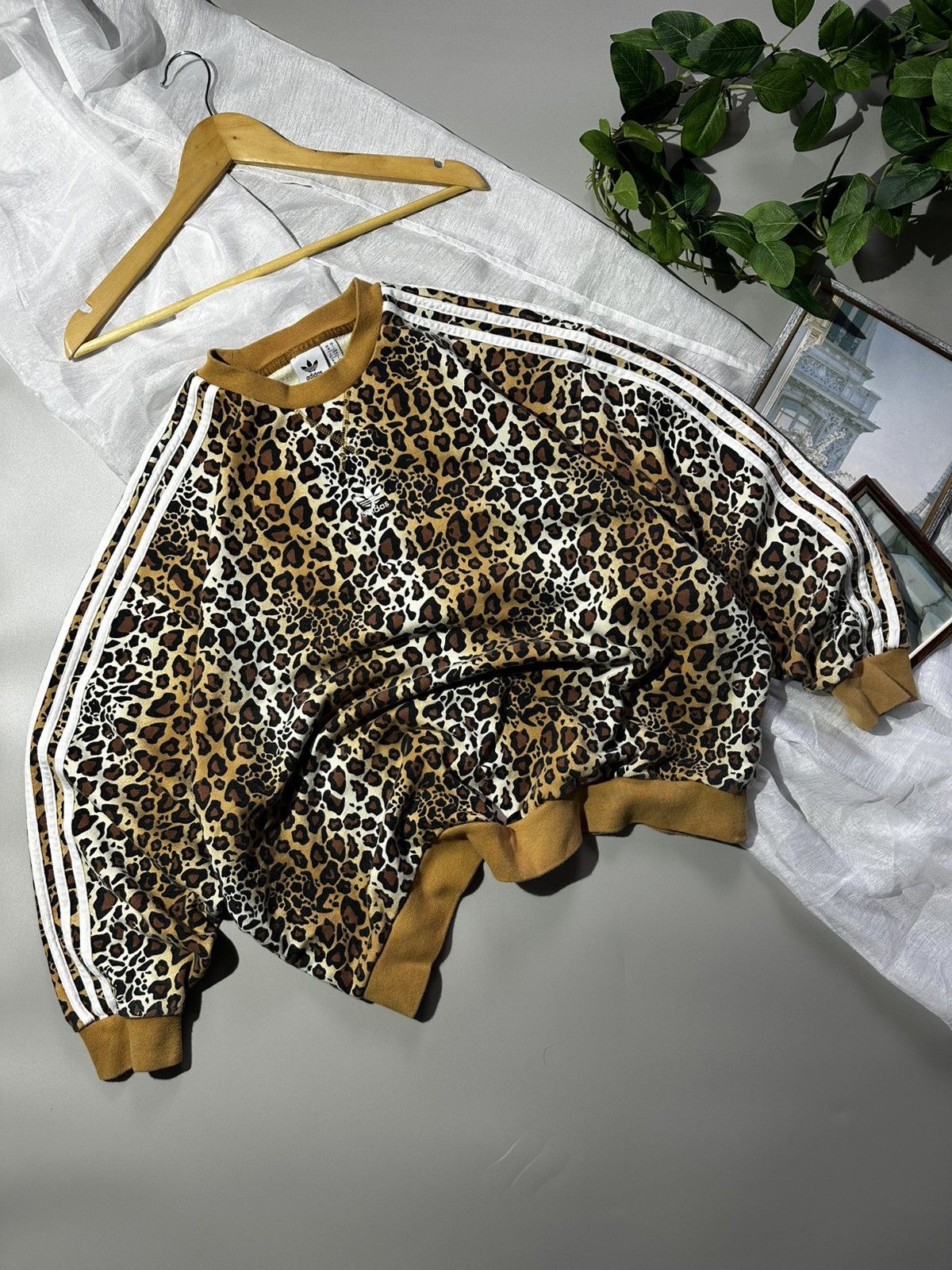 Adidas Oversized Leopard Sweatshirt Adidas Originals Size L / US 10 / IT 46 - 3 Thumbnail