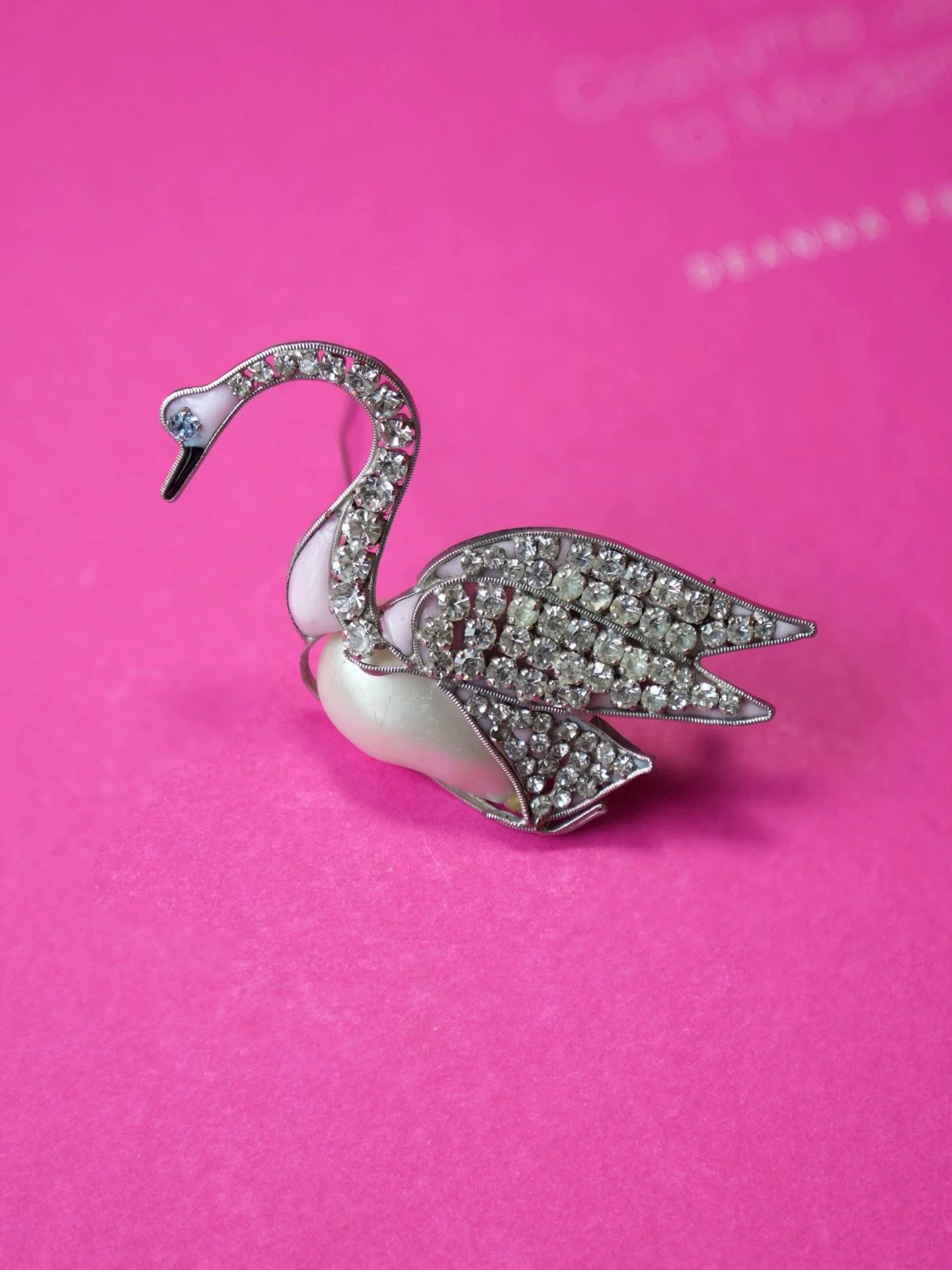 Other Gripoix 1960s French Swan Brooch - Pink Glass, Pearl Size ONE SIZE - 4 Thumbnail
