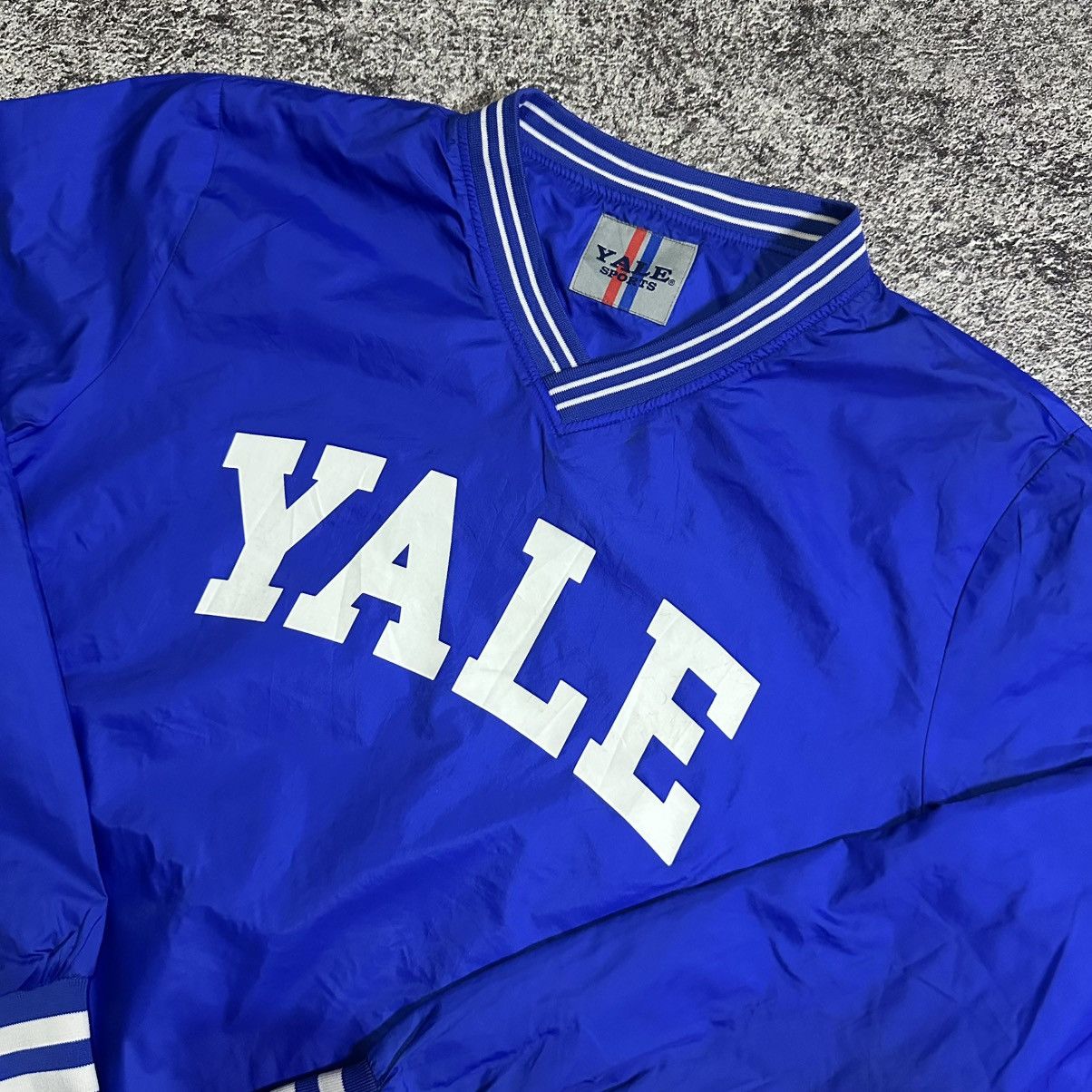 Vintage VINTAGE WINDBREAKER YALE Size US XL / EU 56 / 4 - 1 Thumbnail