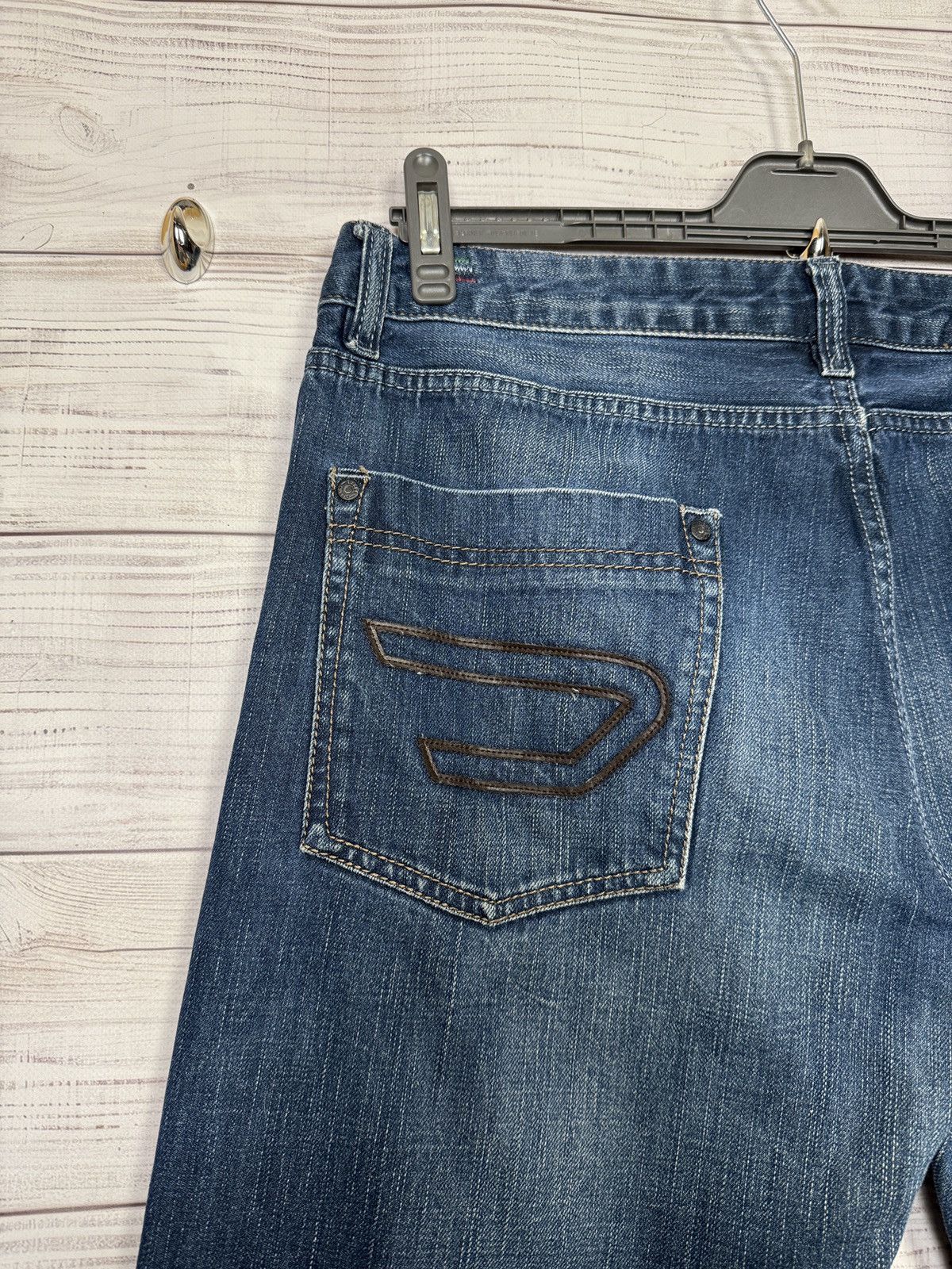 Diesel Vintage Diesel Jeans Big Logo Denim Pants Japanese Size US 34 / EU 50 - 10 Thumbnail