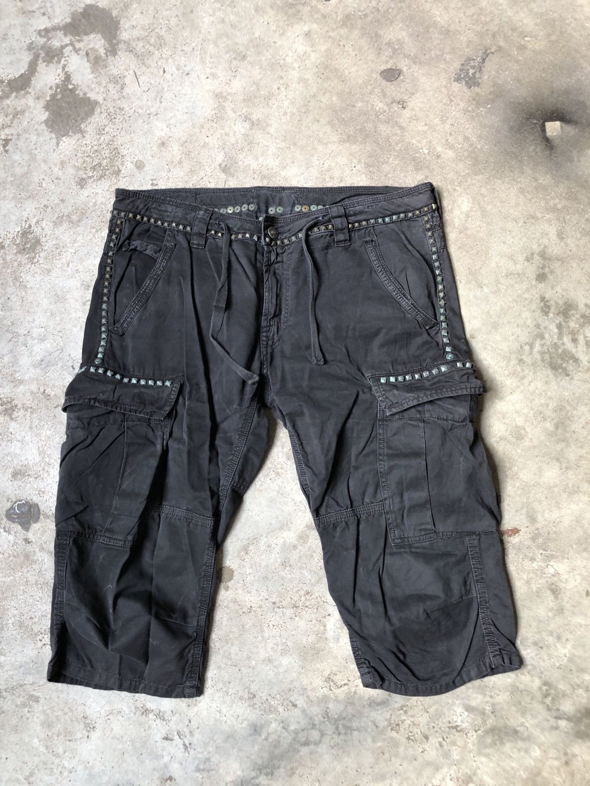Jimmy Taverniti Jimmy Taverniti Studded Cargo Short Pant Size US 34 / EU 50 - 1 Thumbnail