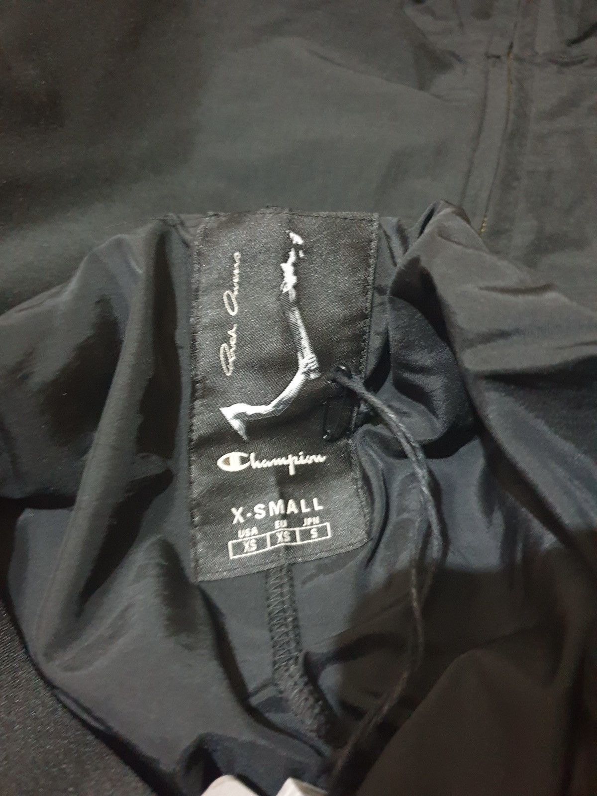 Rick Owens Rick Owens Reverse Weave Light Nylon track pant Size US 28 / EU 44 - 6 Thumbnail