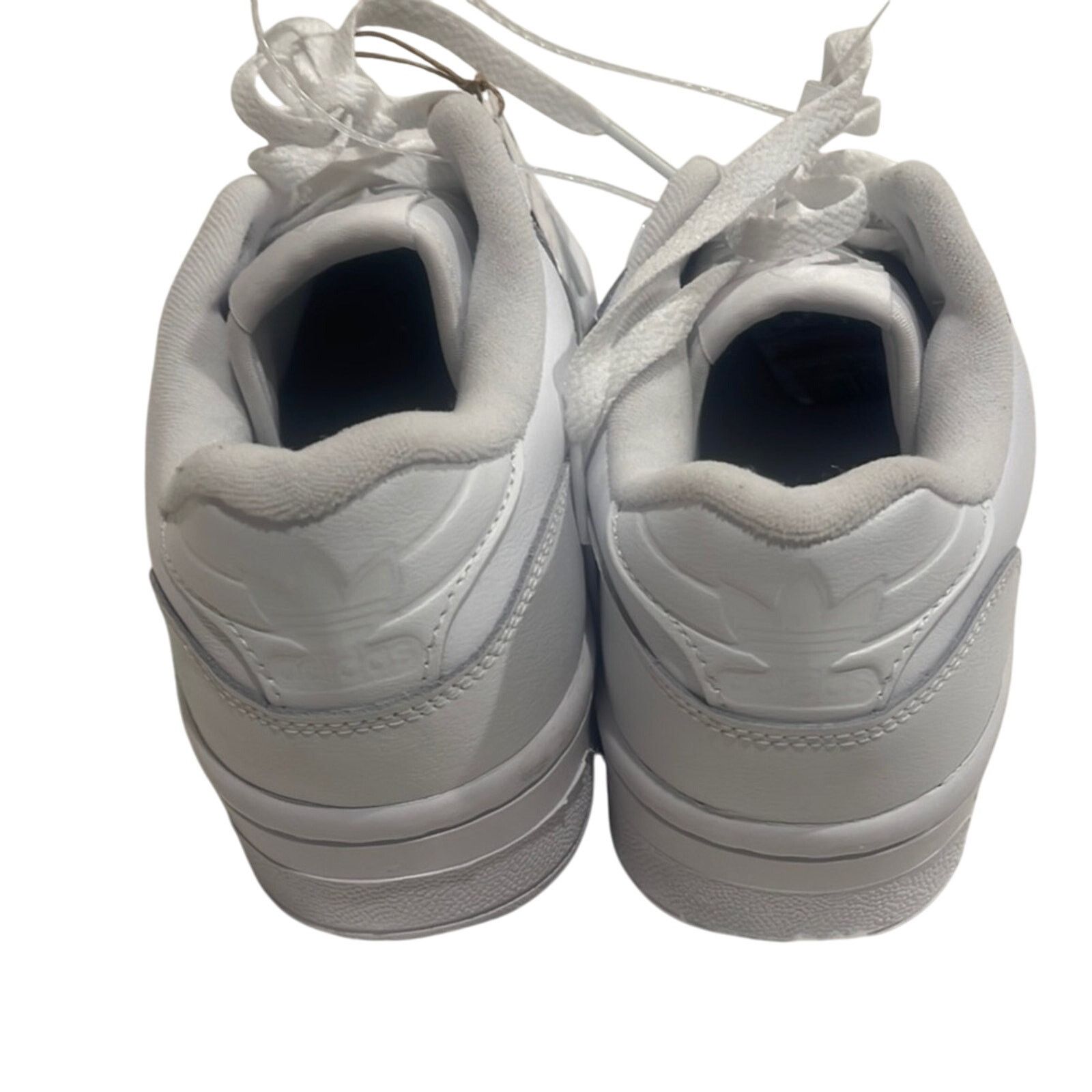 Adidas adidas White Sneakers with Low-Top Style and Smooth Upper Size US 9.5 / IT 39.5 - 3 Thumbnail