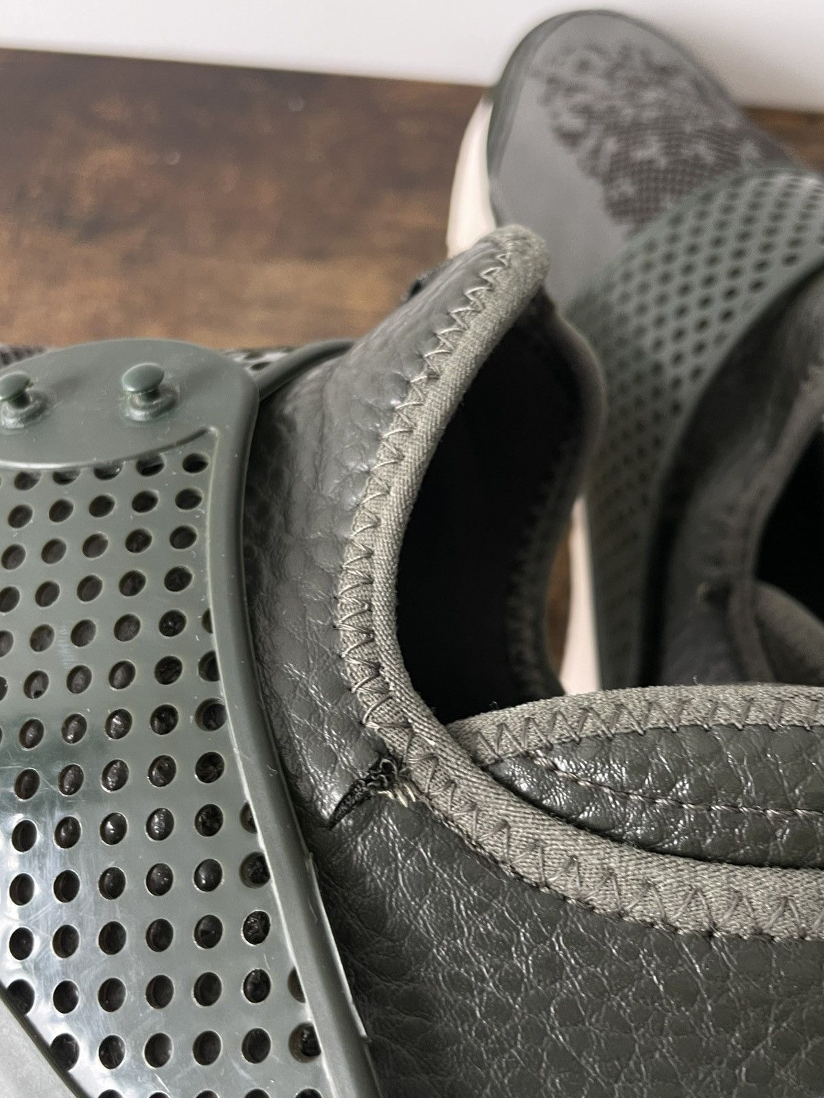 Nike × Stone Island Nike Sock Dart Mid x Stone Island Sneakers Dark Green RARE Size US 9 / EU 42 - 11 Thumbnail