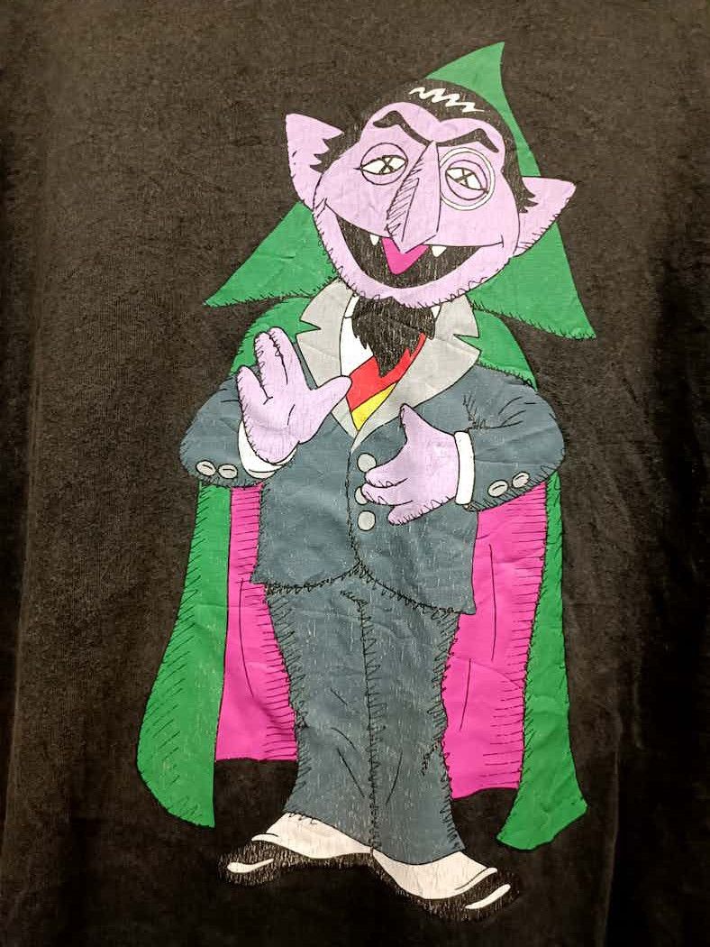 Kaws × Uniqlo t shirt kaws x sesame street distressed sunfaded Size US XL / EU 56 / 4 - 3 Thumbnail